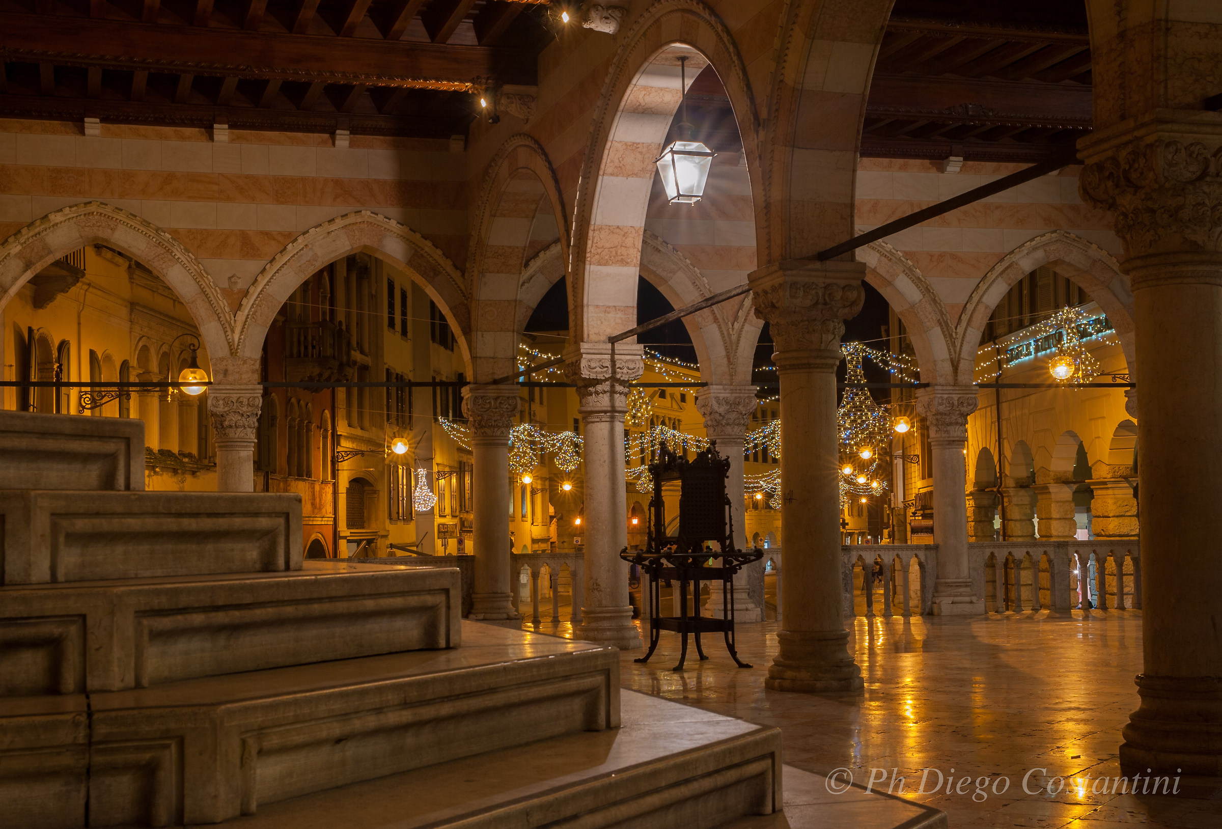 Geometrie di Natale a Udine