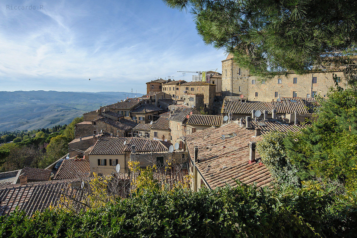 i tetti di Volterra