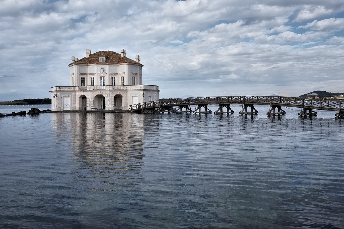 Casina Vanvitelliana - lago Fusaro (na)