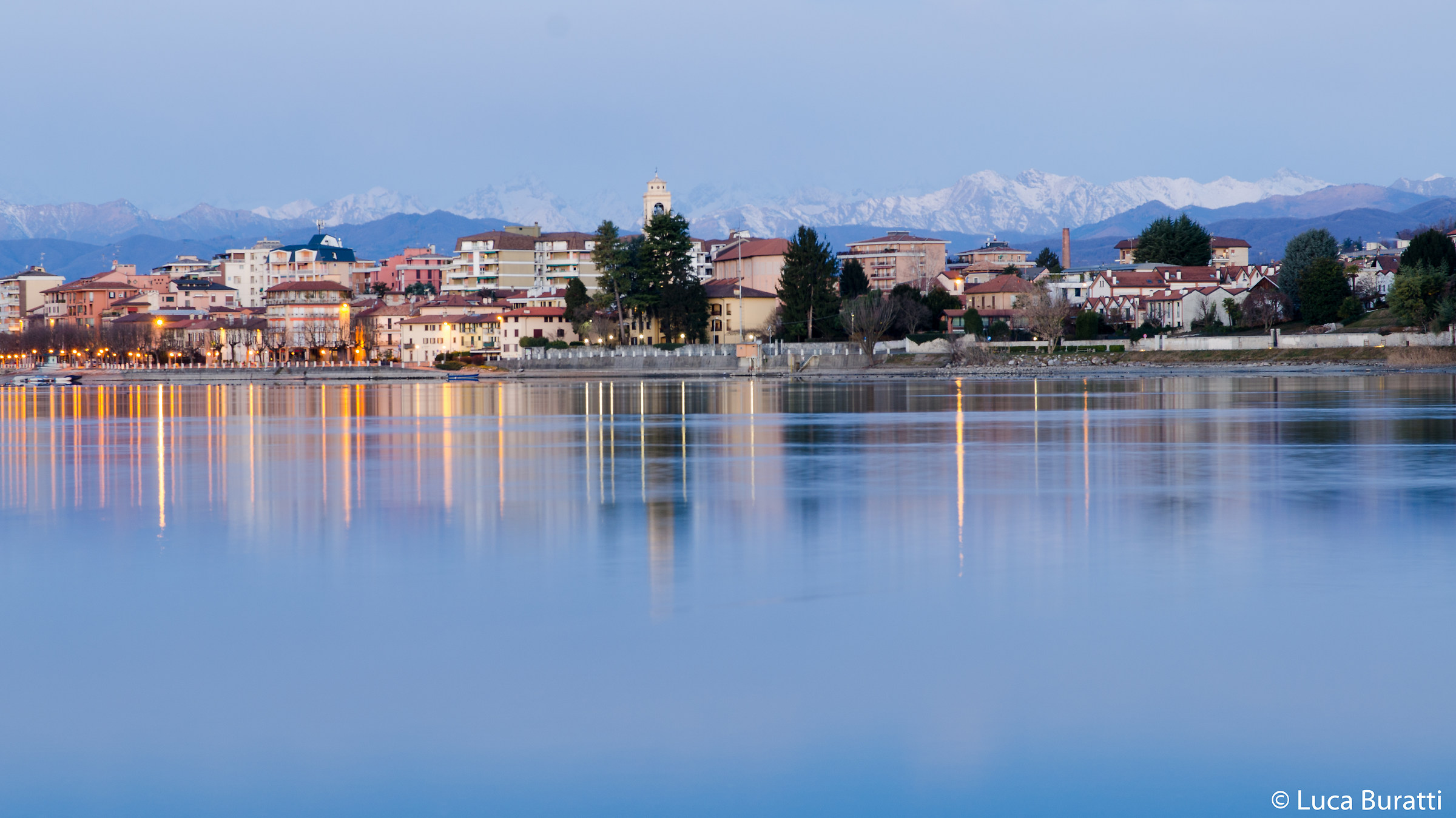 Ora blue e Alba, Sesto Calende