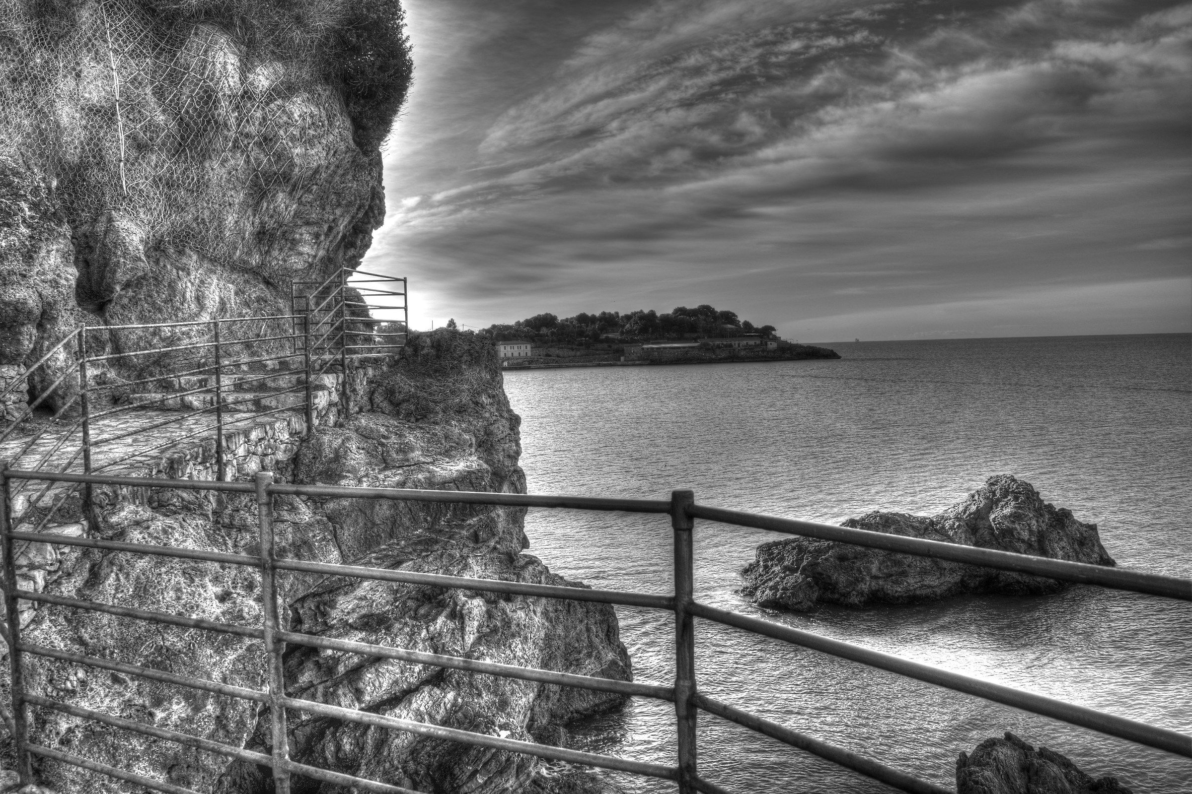 b & w in enemy territory