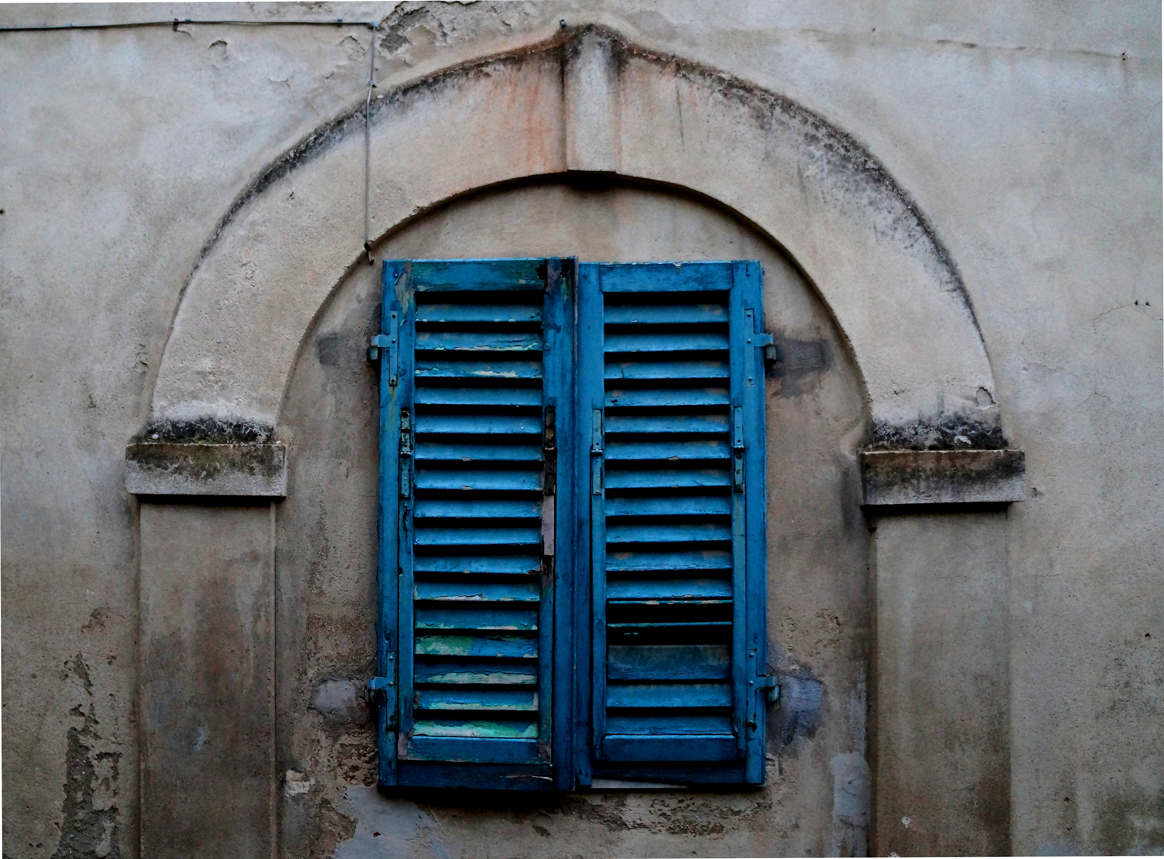 Colorata e consumata