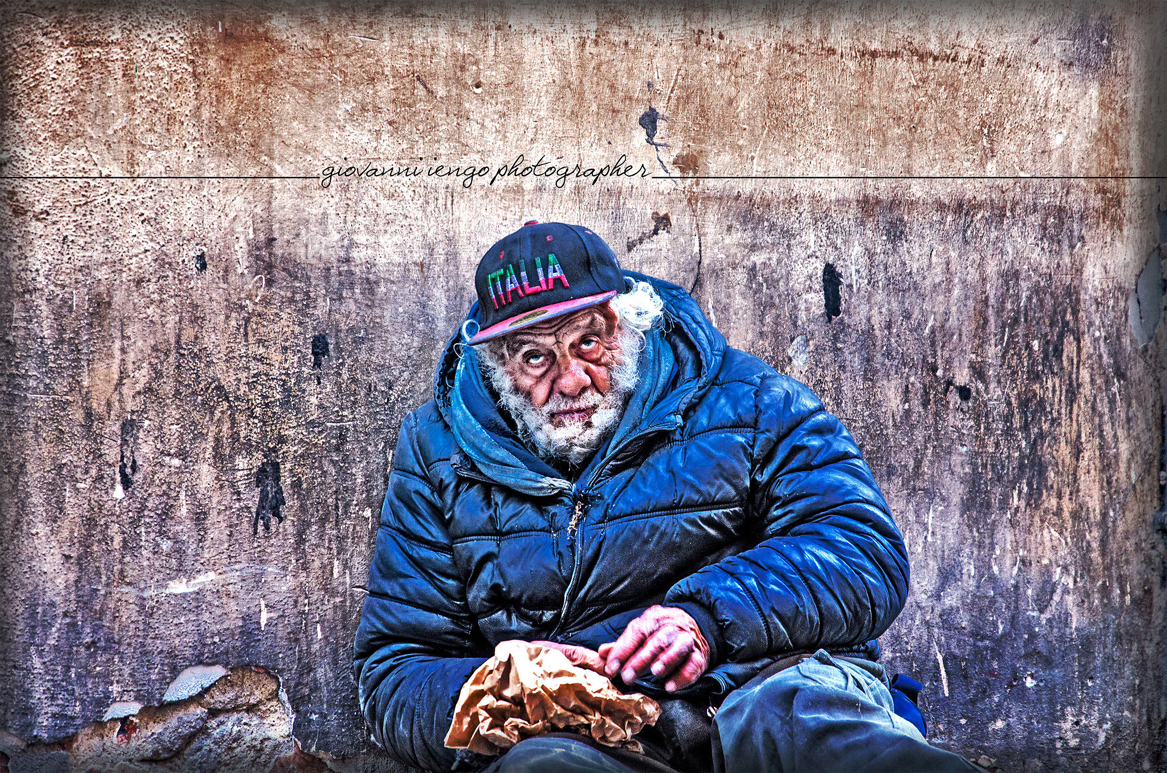 Poor Italy Trevi fountain rome