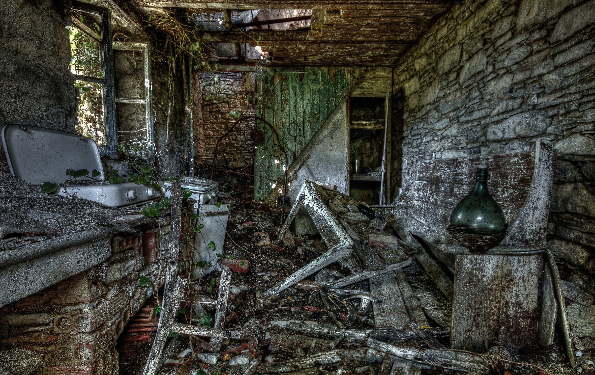 Luvega (Ge) the room fiasco abandoned