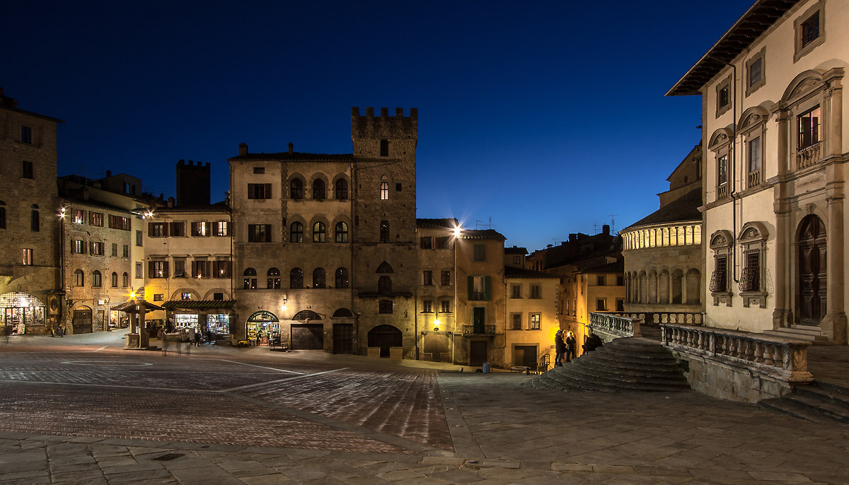 Arezzo ... in blue