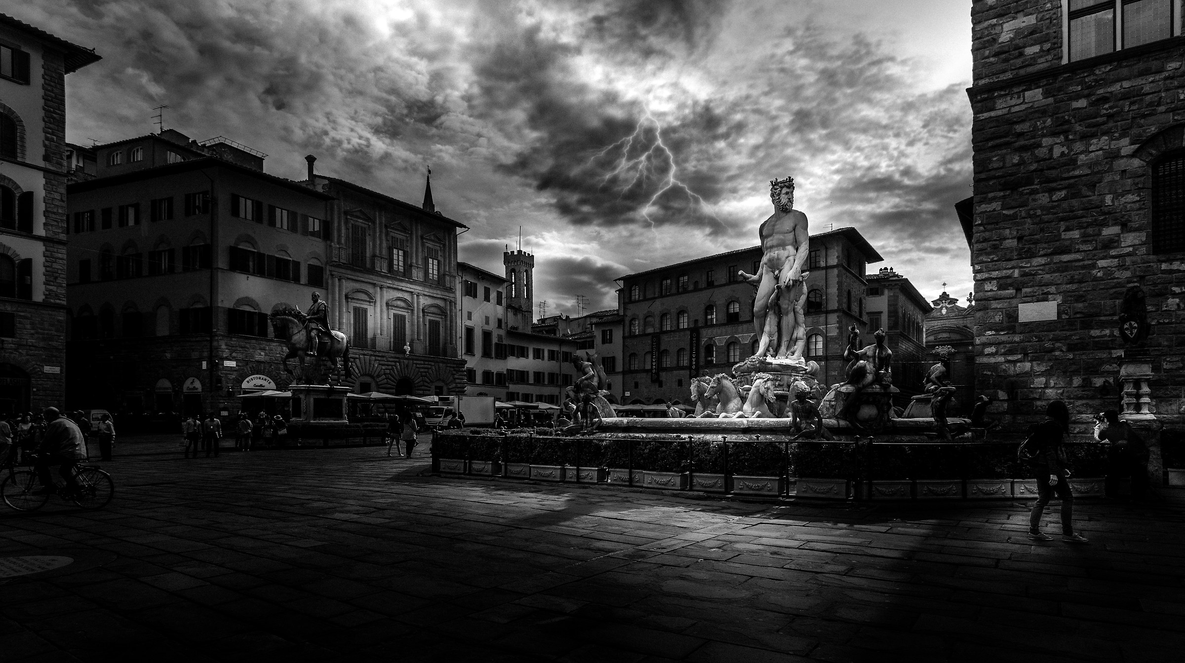 Sundays dramatic Florentine