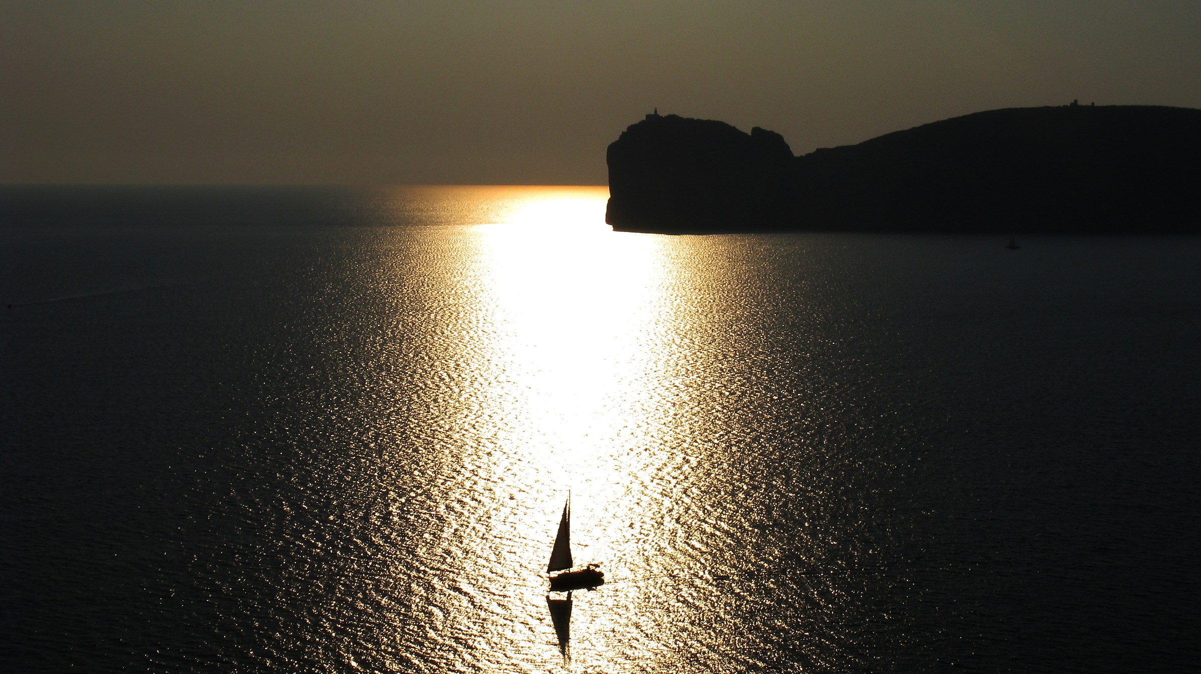 Sailing to Capo Caccia