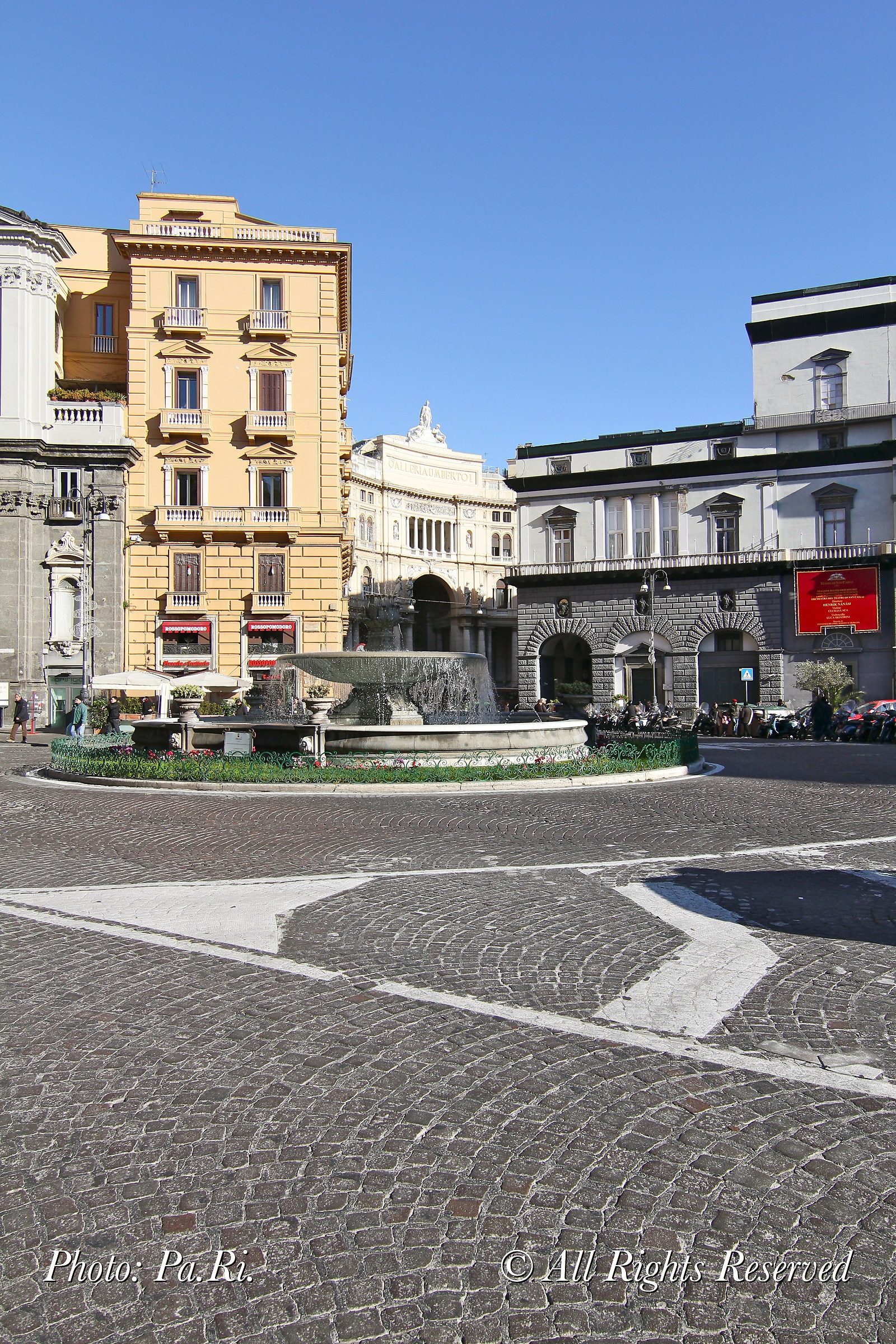 Piazza Trieste e Trento - Napoli -