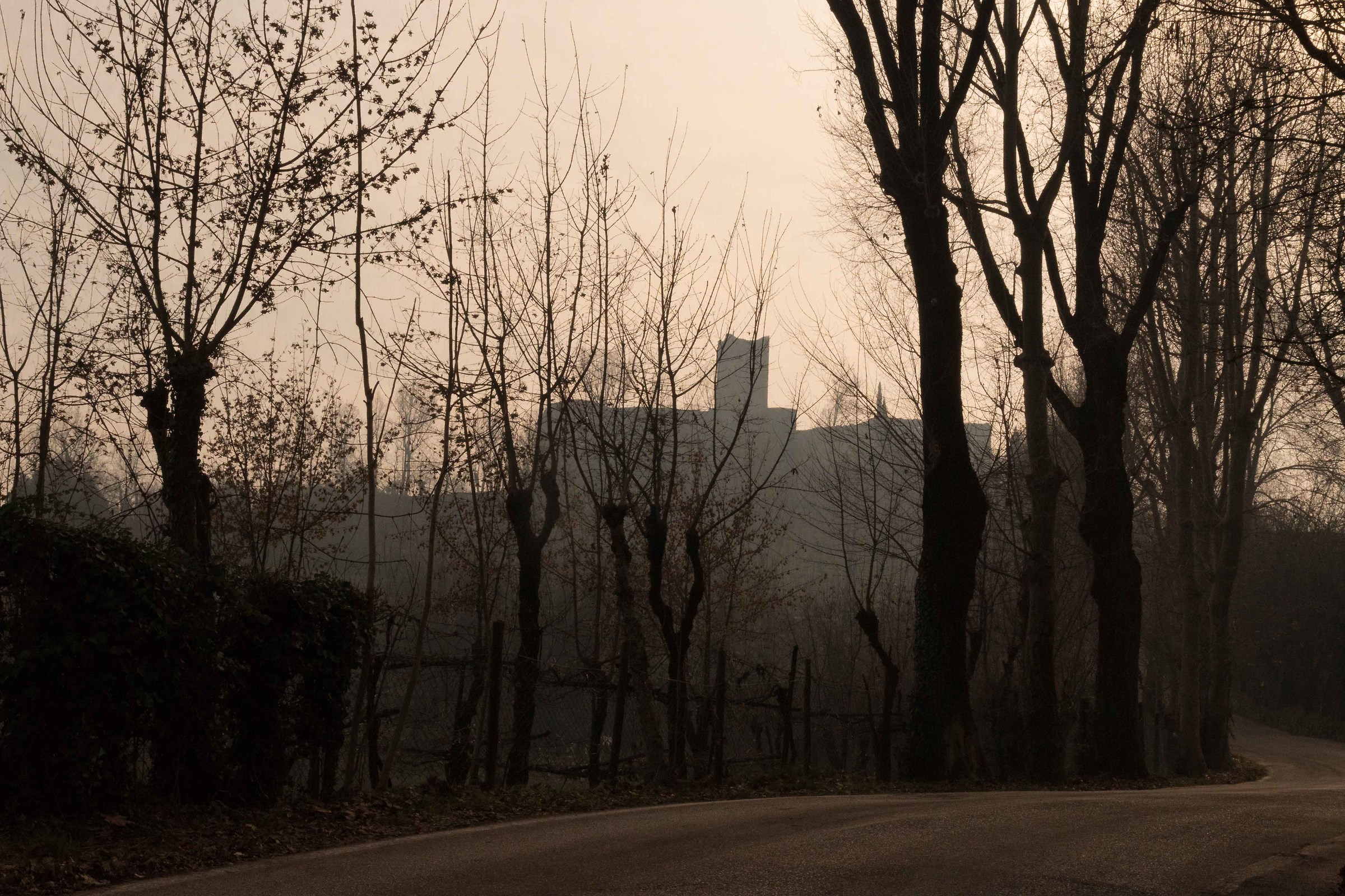 Continuando la passeggiata ai Castelli