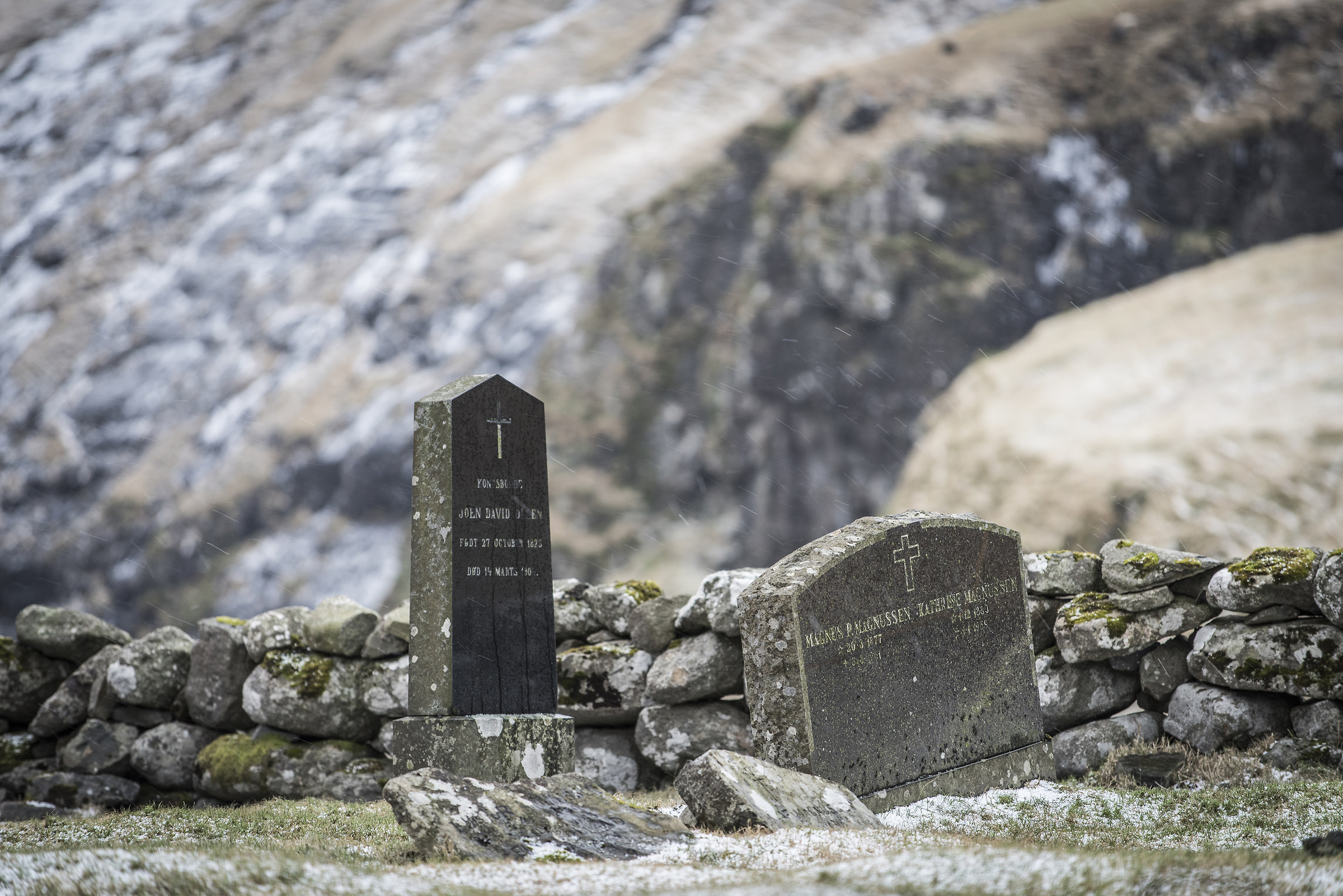 The small cemetery Sakusun