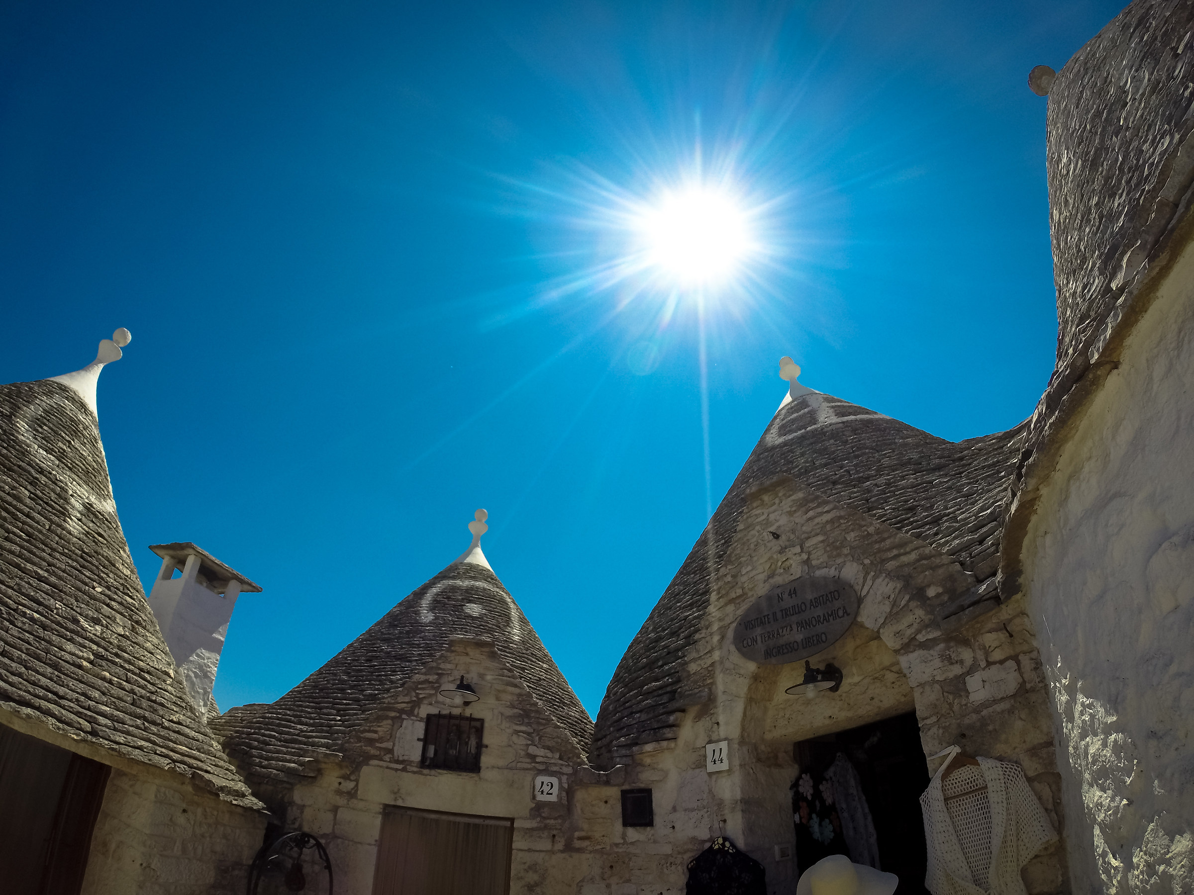 Giornata soleggiata ad Alberobello