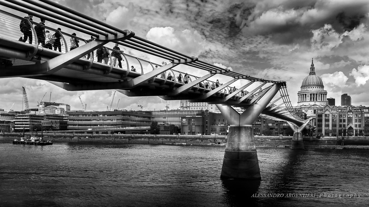 London - Millennium Bridge and St. Paul's Cathedral