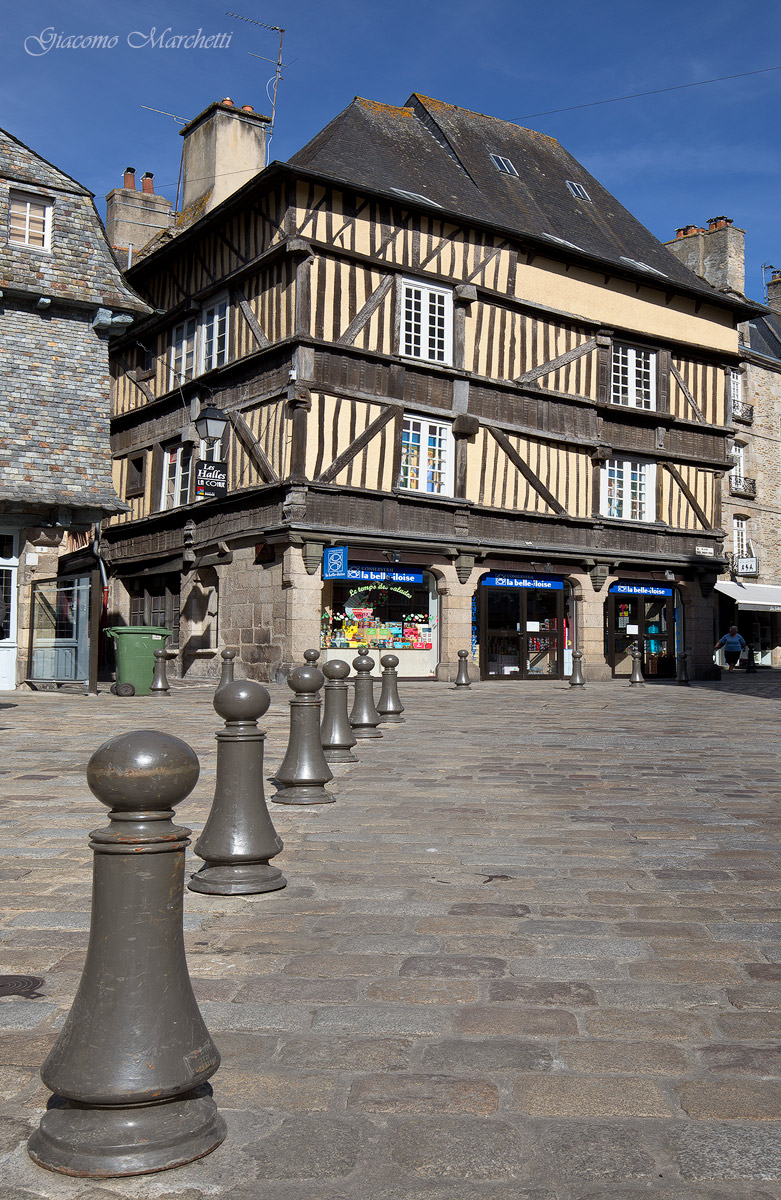 Dinan
