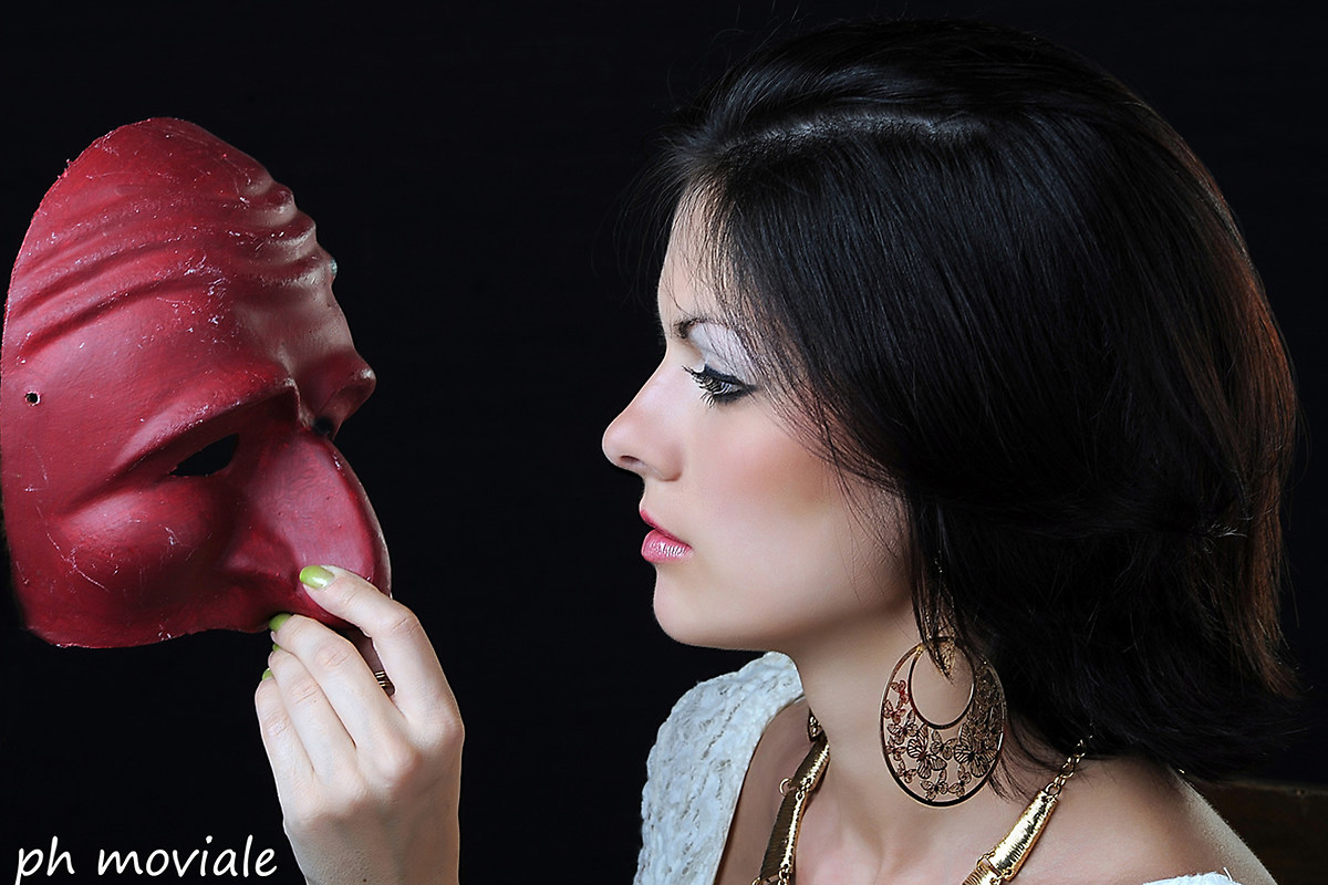 Hanna takes for the nose