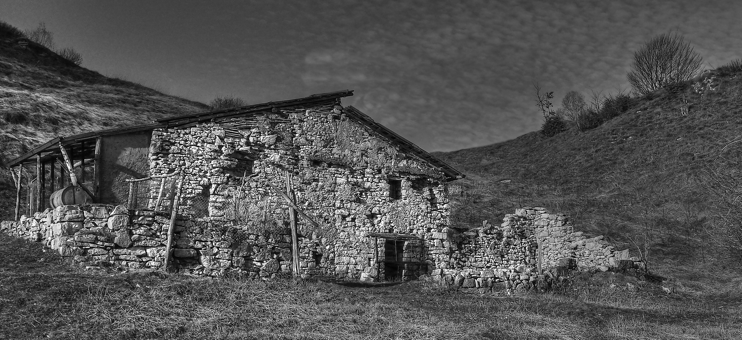 Casolari abbandonati