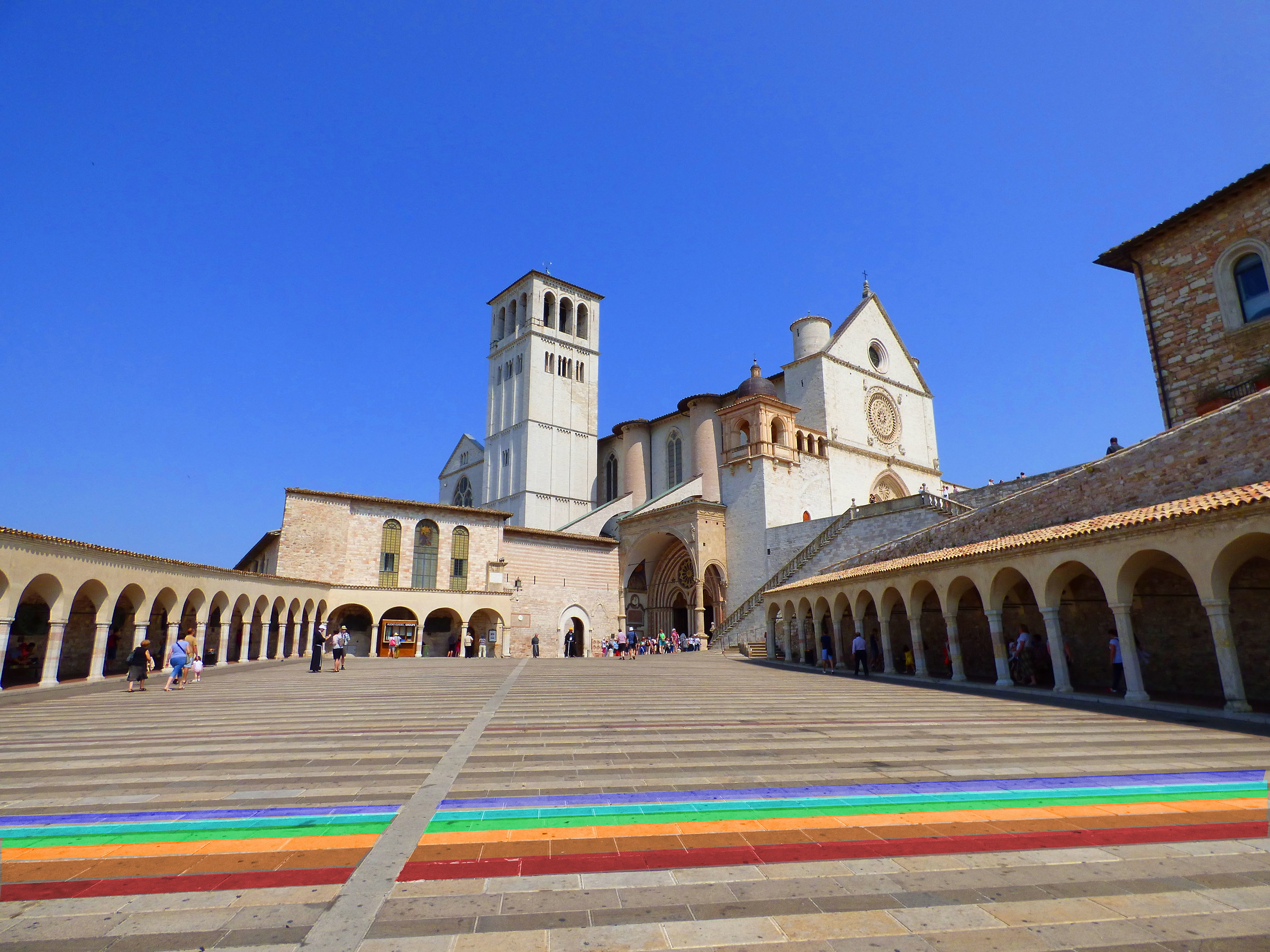 Arcobaleno su Assisi