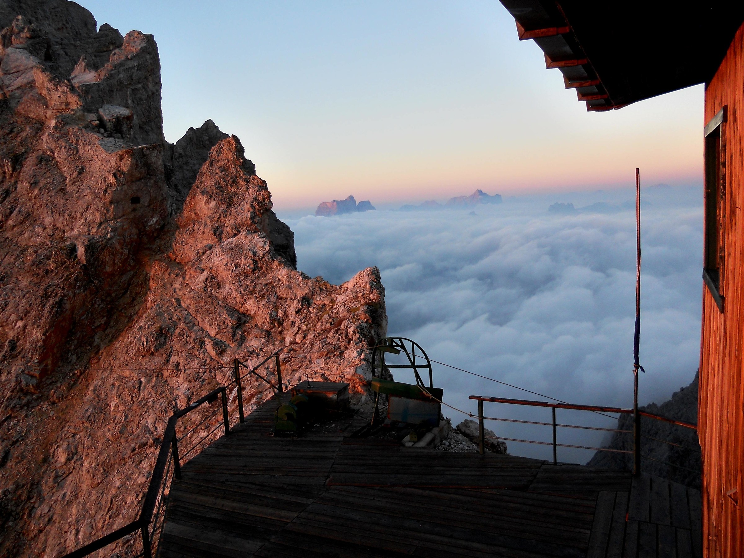 Dalla finestra del Rifugio Lorenzi 2