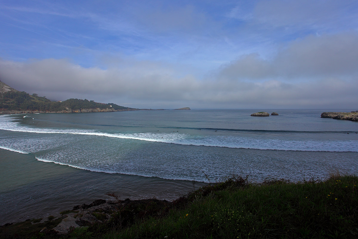 Surfers a Orinon ( Paesi Baschi)