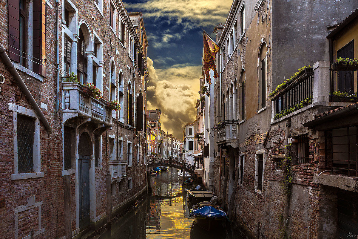 Among the canals of Venice ...