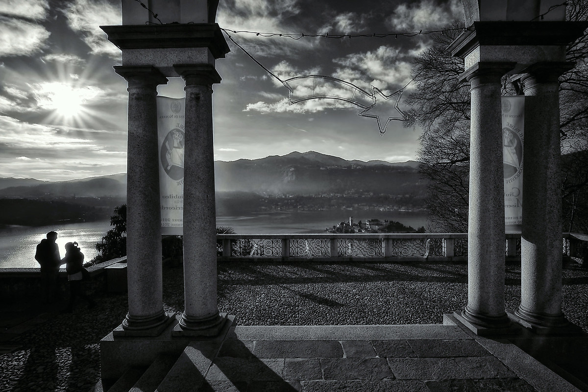 Of sun, of love and faith!