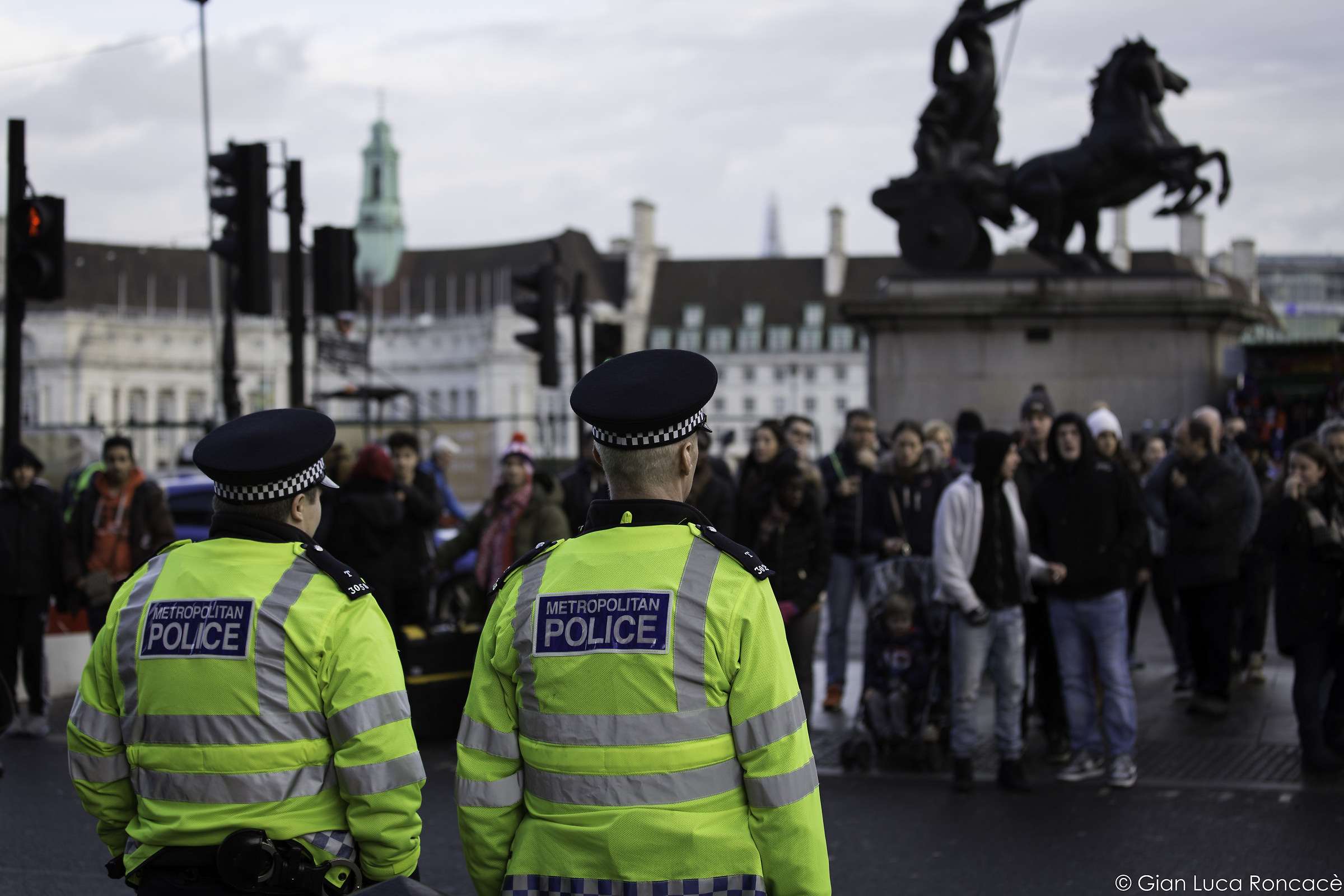Gli sbirri van in coppia