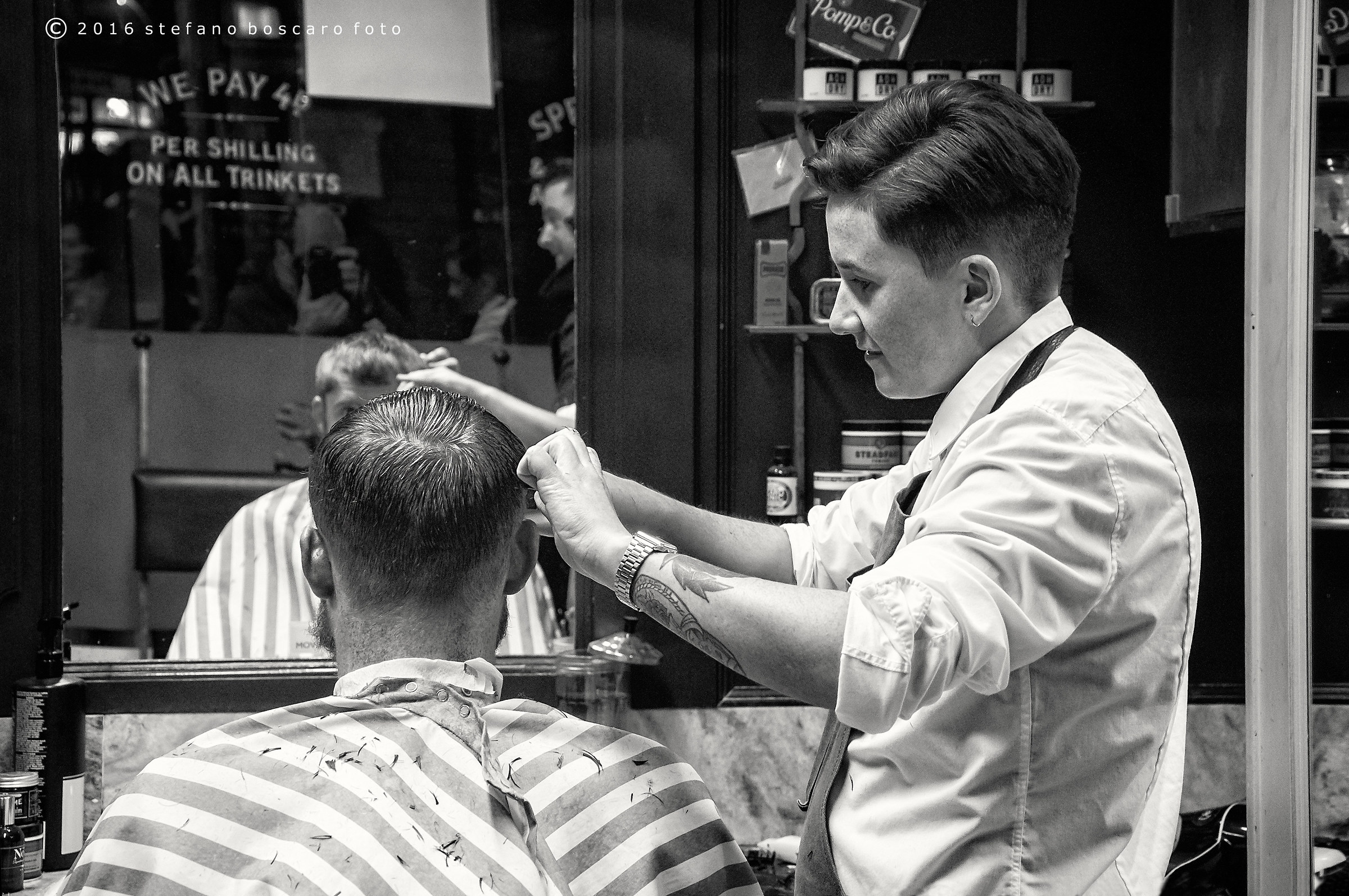 Dublin, barber shop