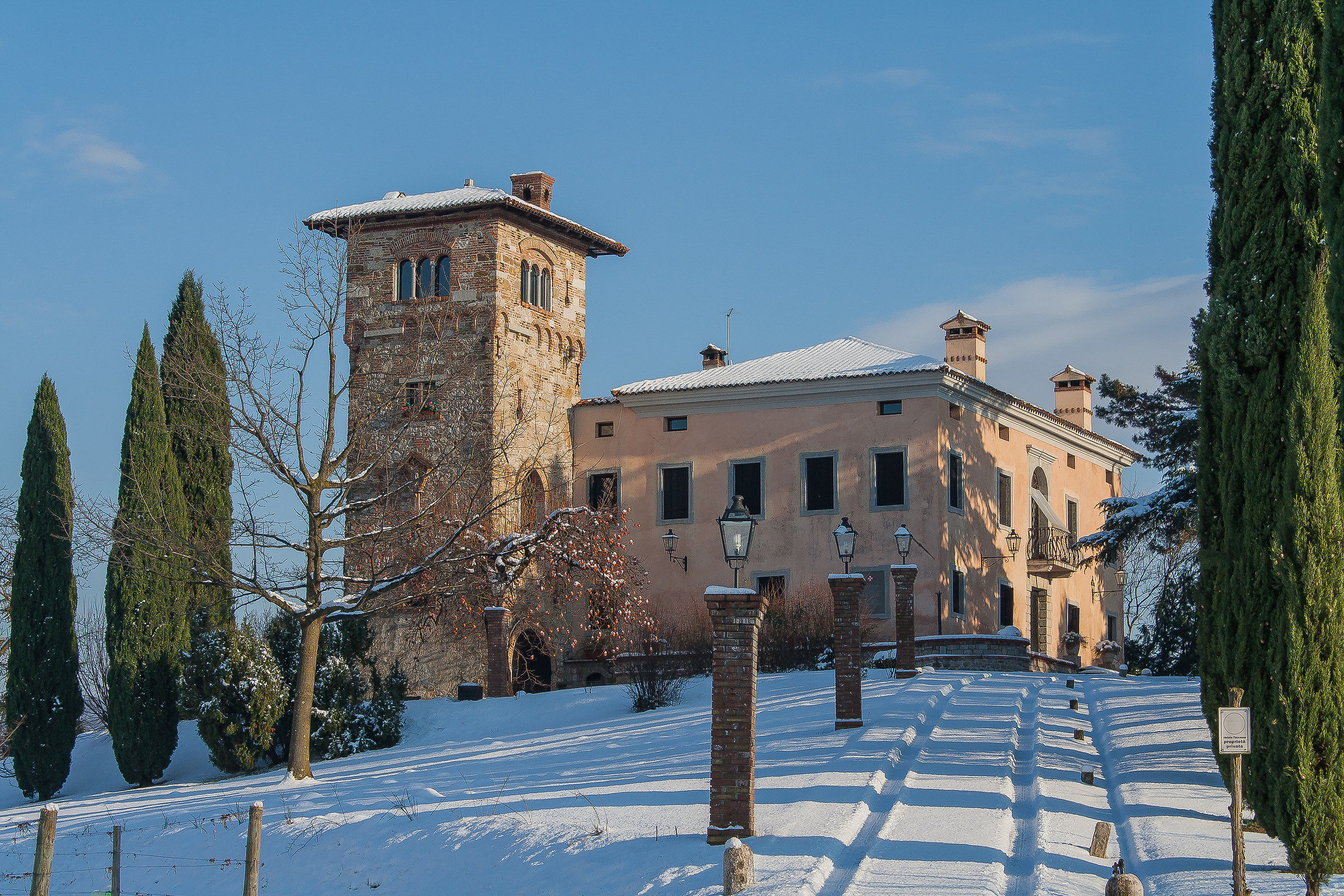 Castel Maisano in winter