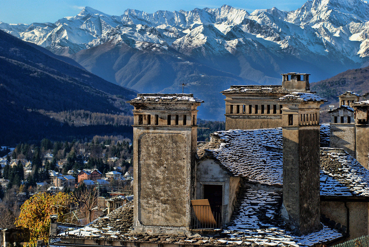 Fireplaces of Craveggia