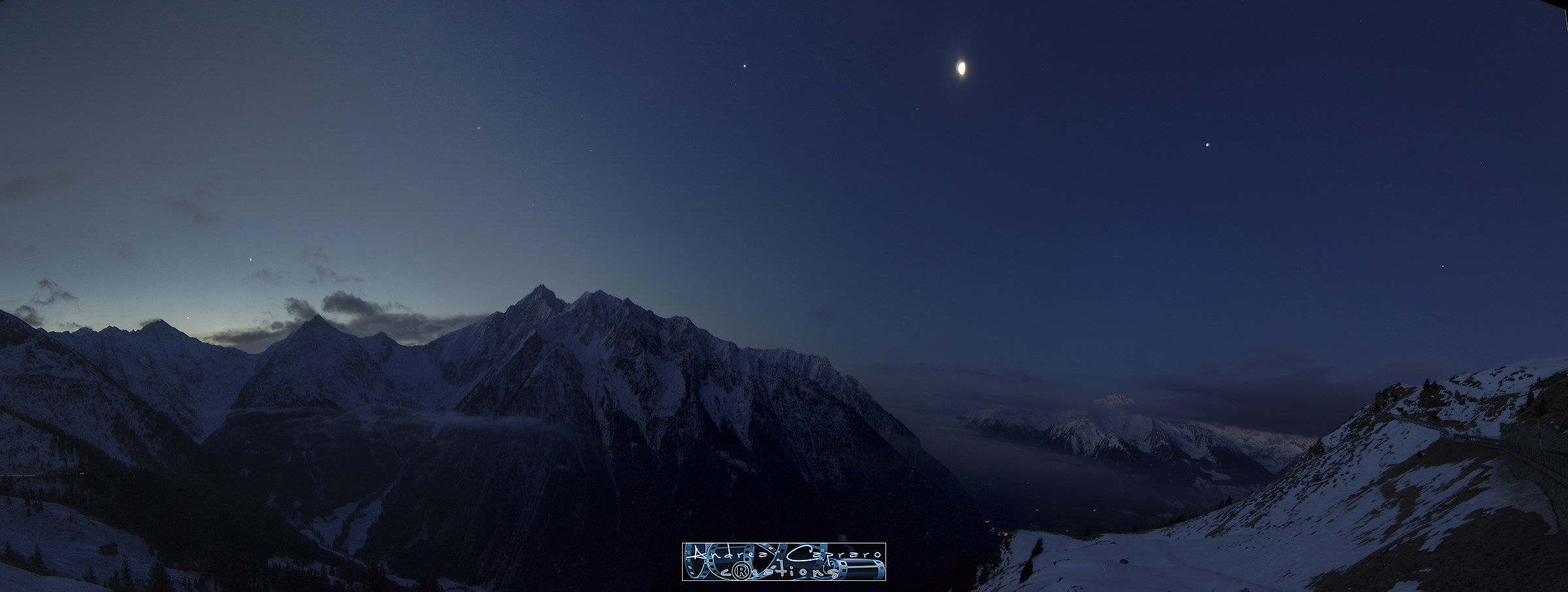 Aligning five planets and lunar satellite.