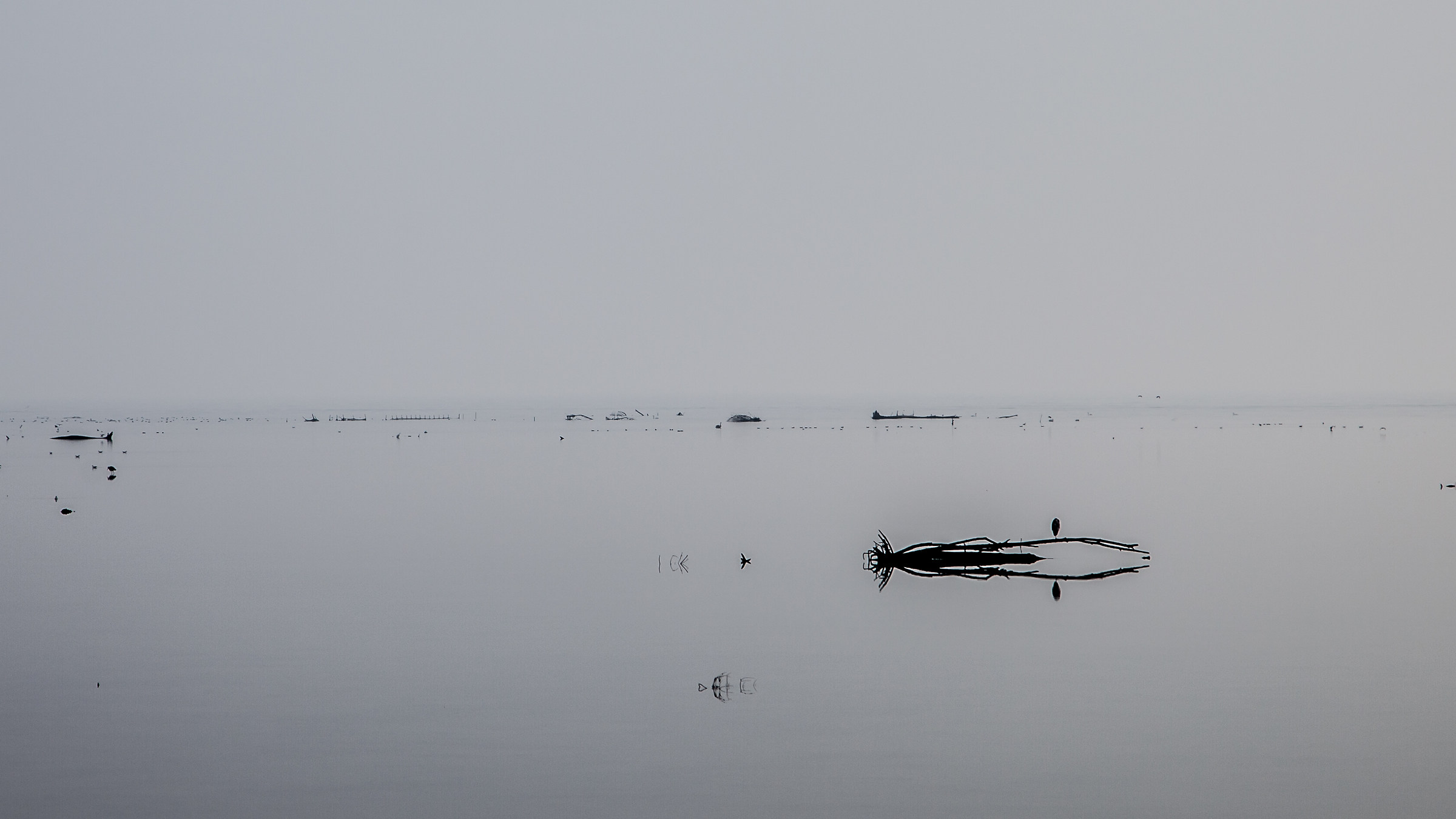 Fossalon: embankment walk