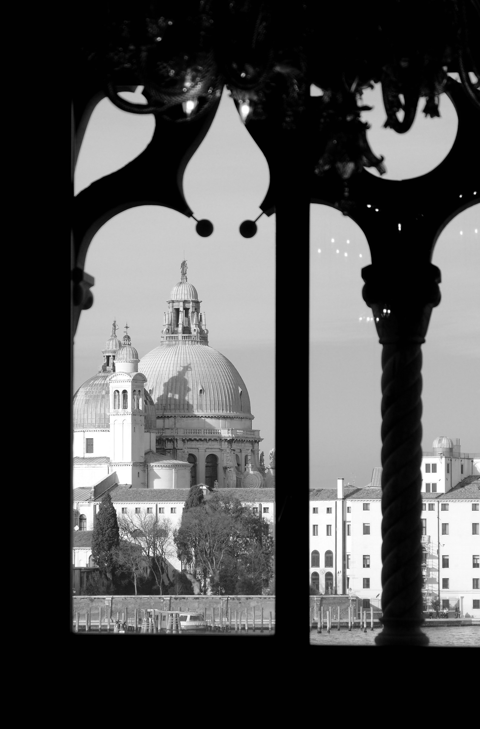 Venezia - La Salute dalla Casa dei Tre Oci