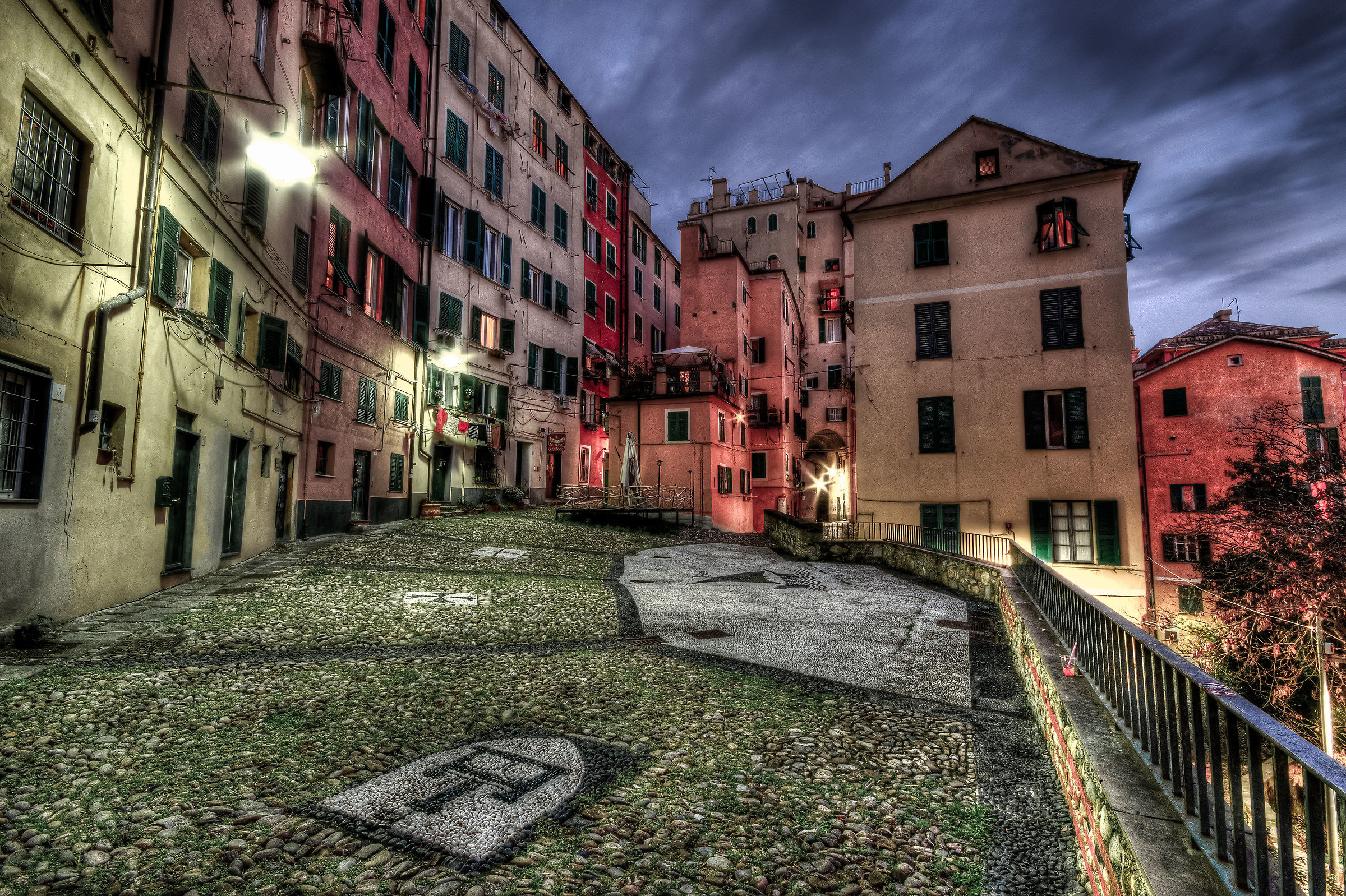 Campopisano square (Ge), a piece of history