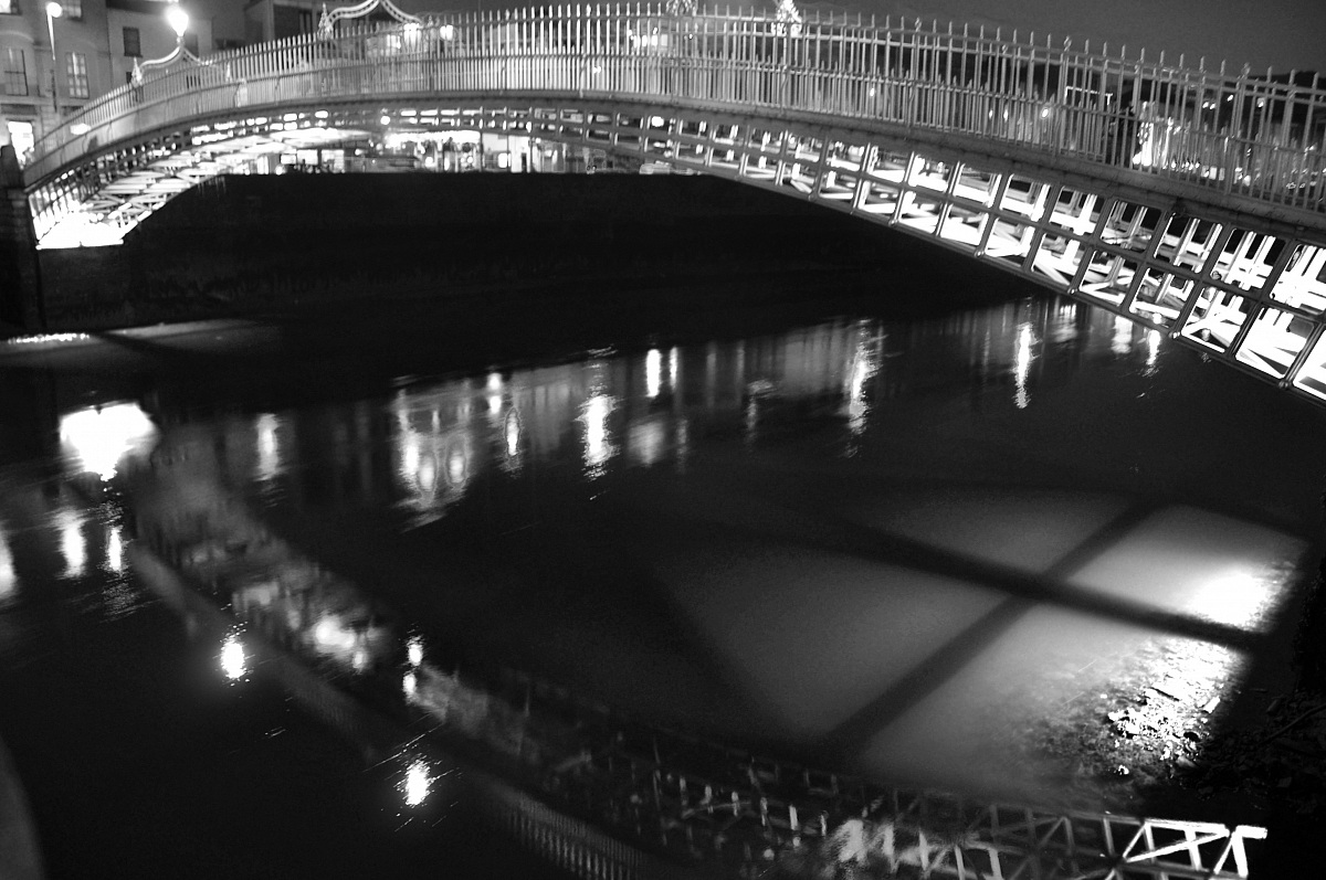 One penny bridge - Dublin