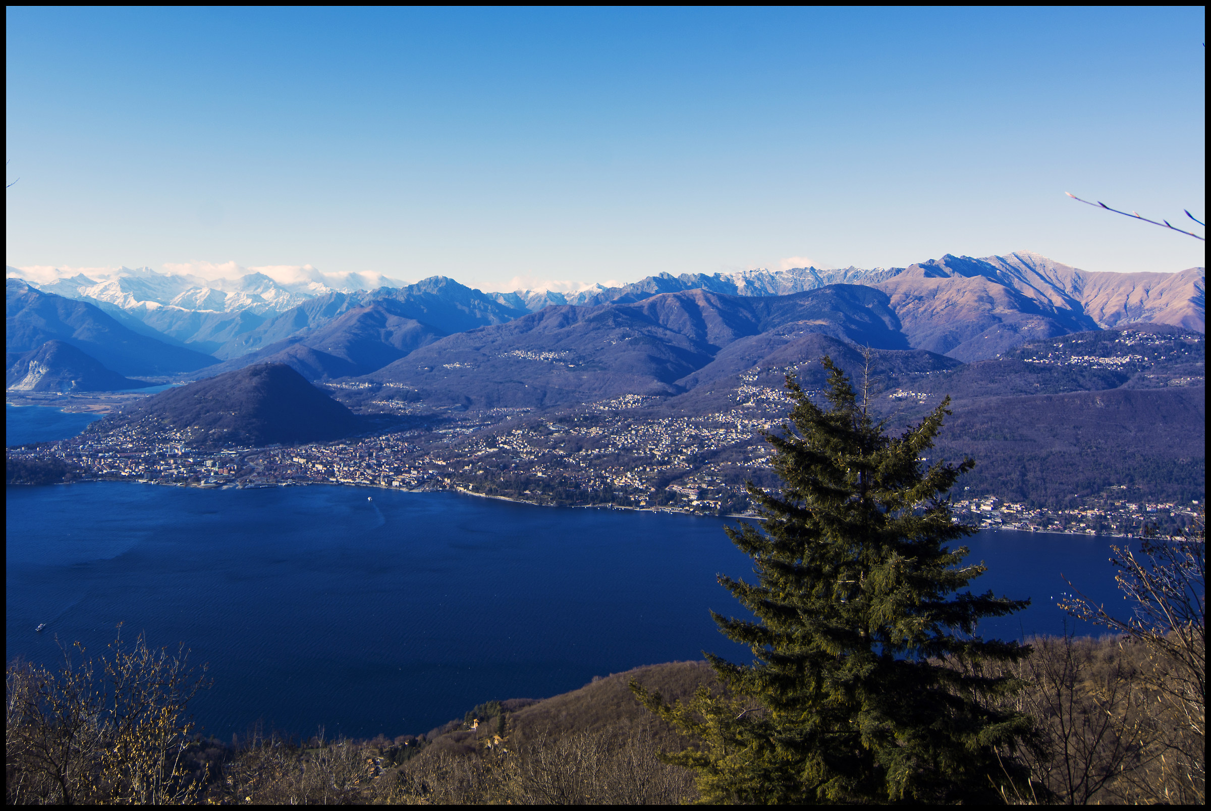 lago maggiore laveno