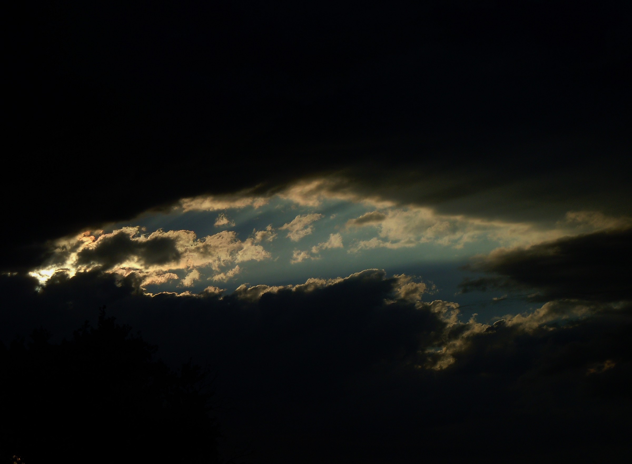 L'imperscrutabile, immenso occhio del cielo!