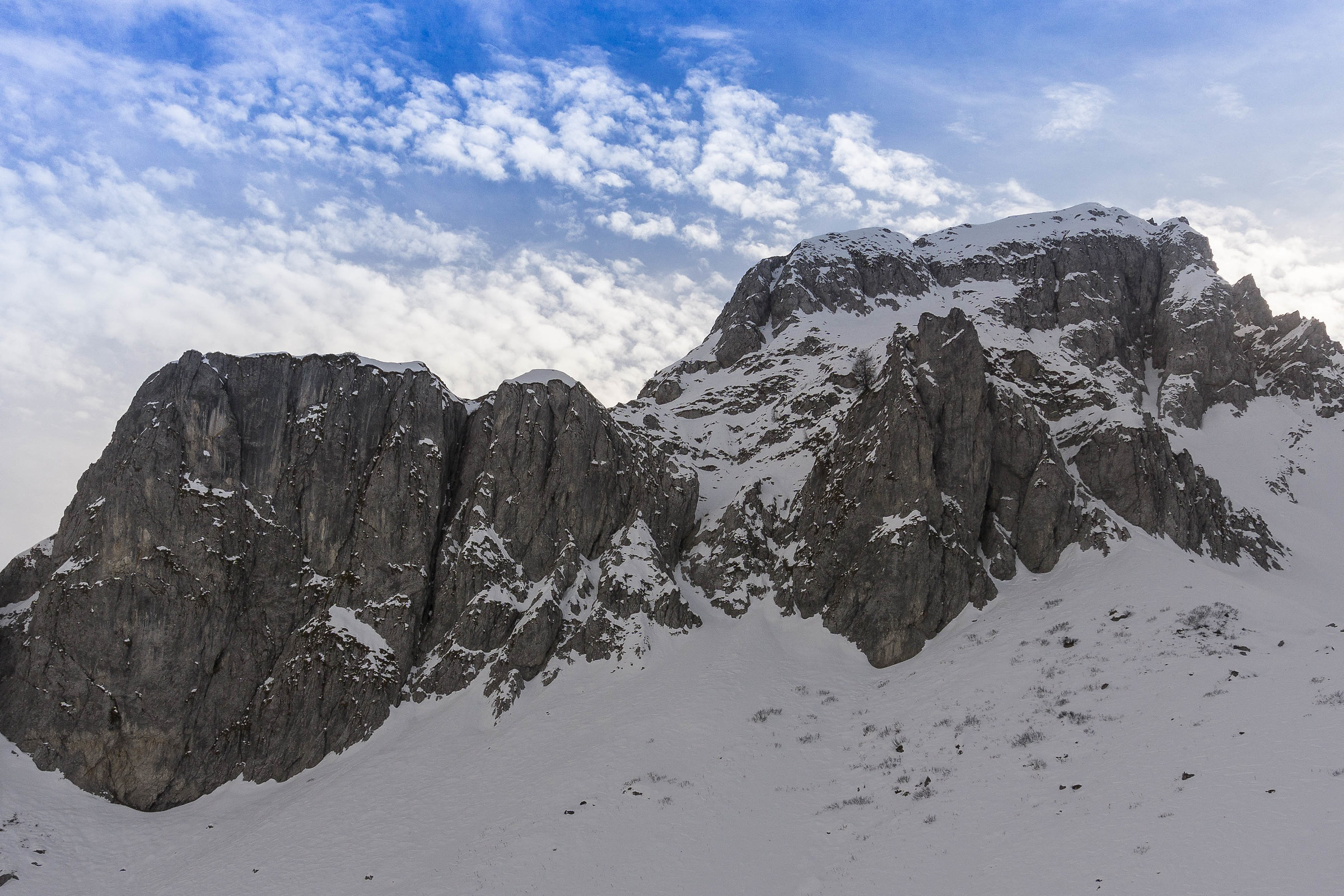 finally snow on the mountains of Bergamo