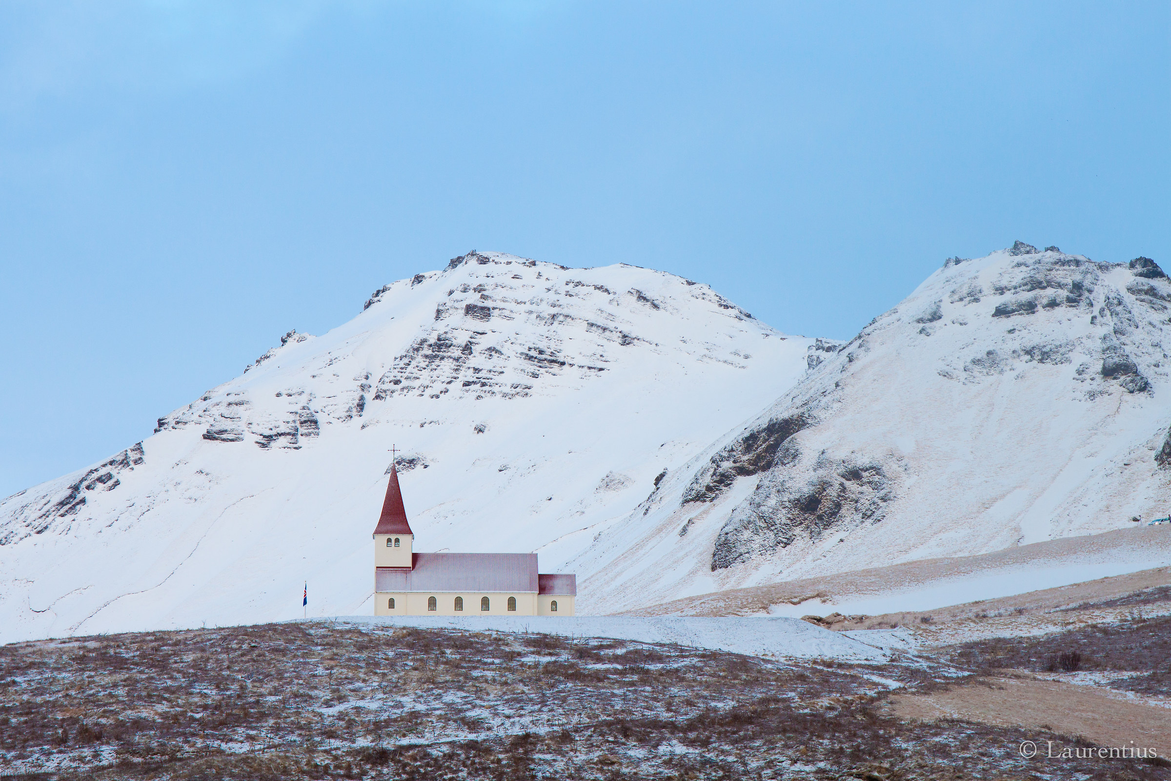 Vík, the church
