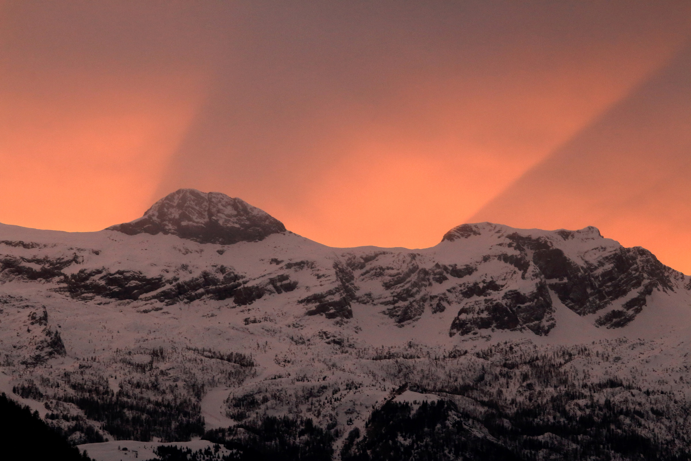 tramonto bizzarro sul Ferrante