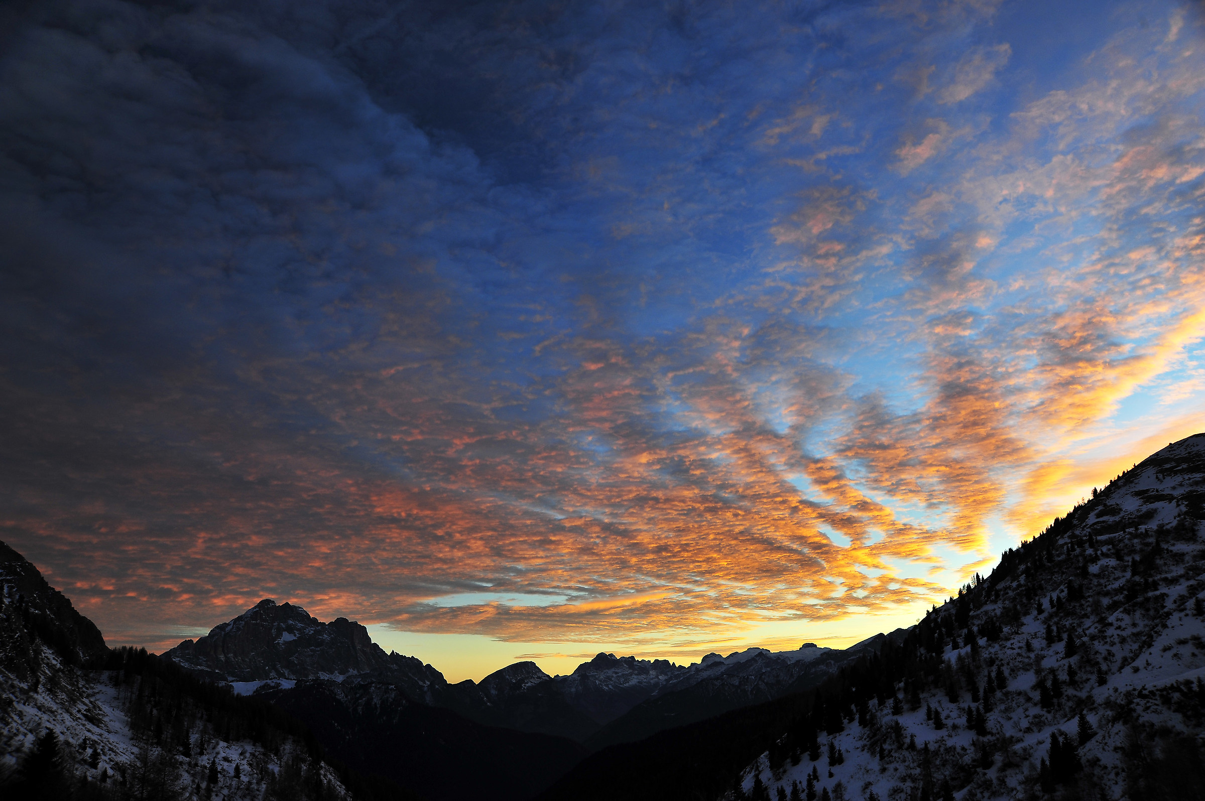 Tramonto verso il monte Civetta