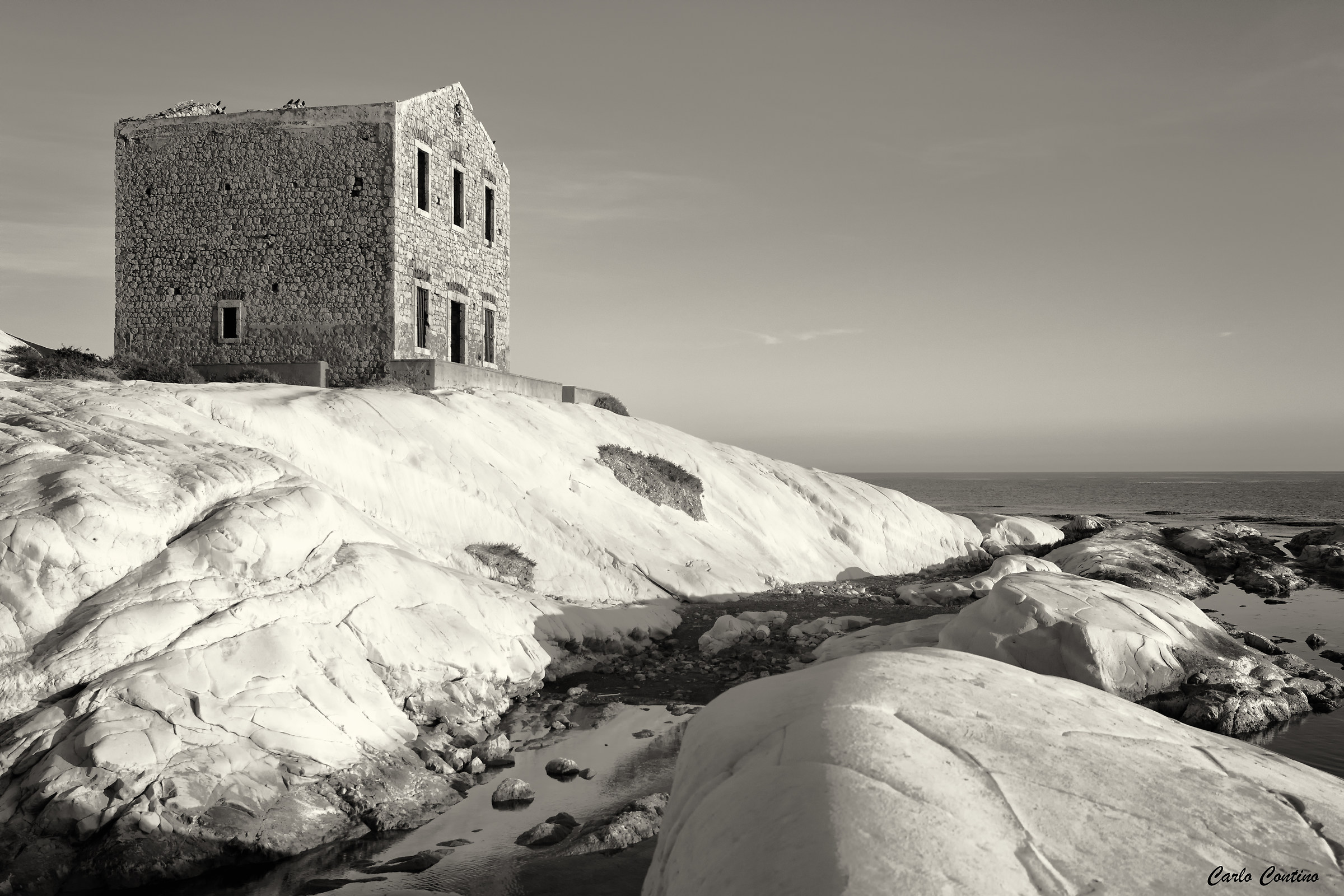 Caserma Guardia di Finanza - Punta Bianca (ag)