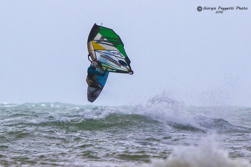 windsurf
