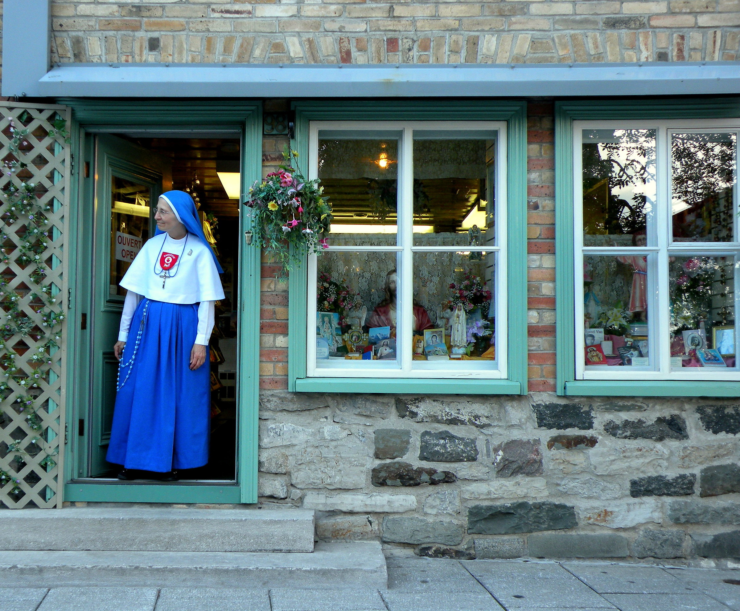 The sister and her store