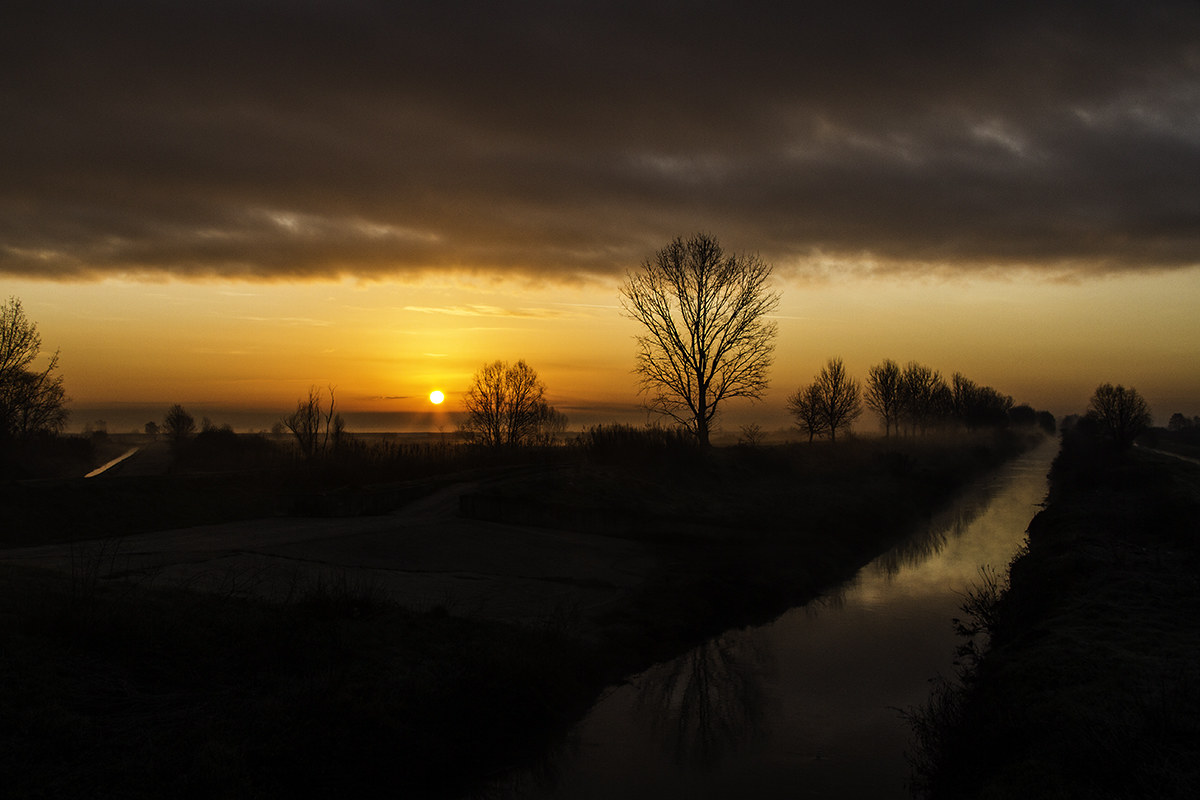 ...Alba sul canale Rogio...