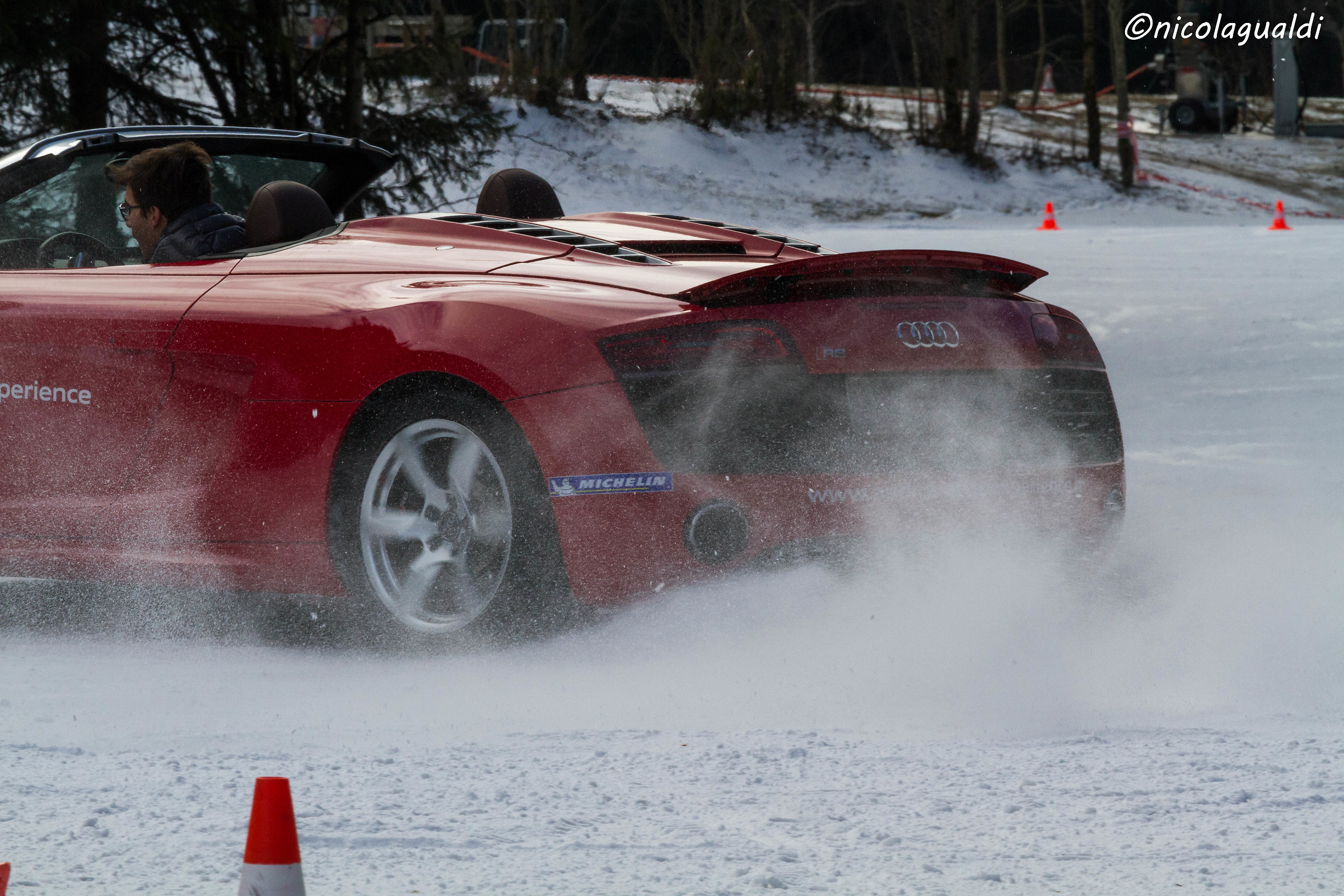 Audi R8 Spyder Donuts!!!