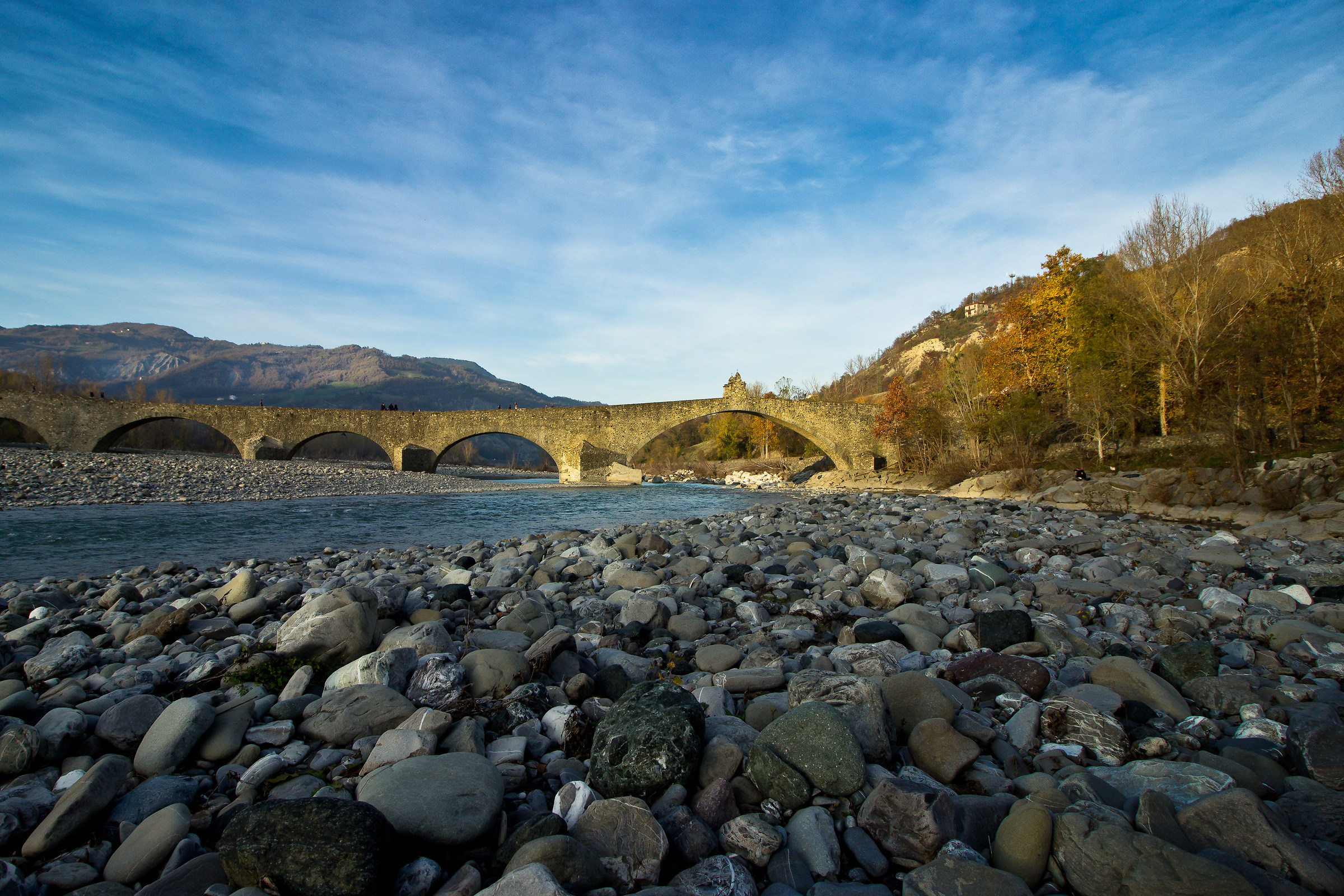 hunchback bridge away