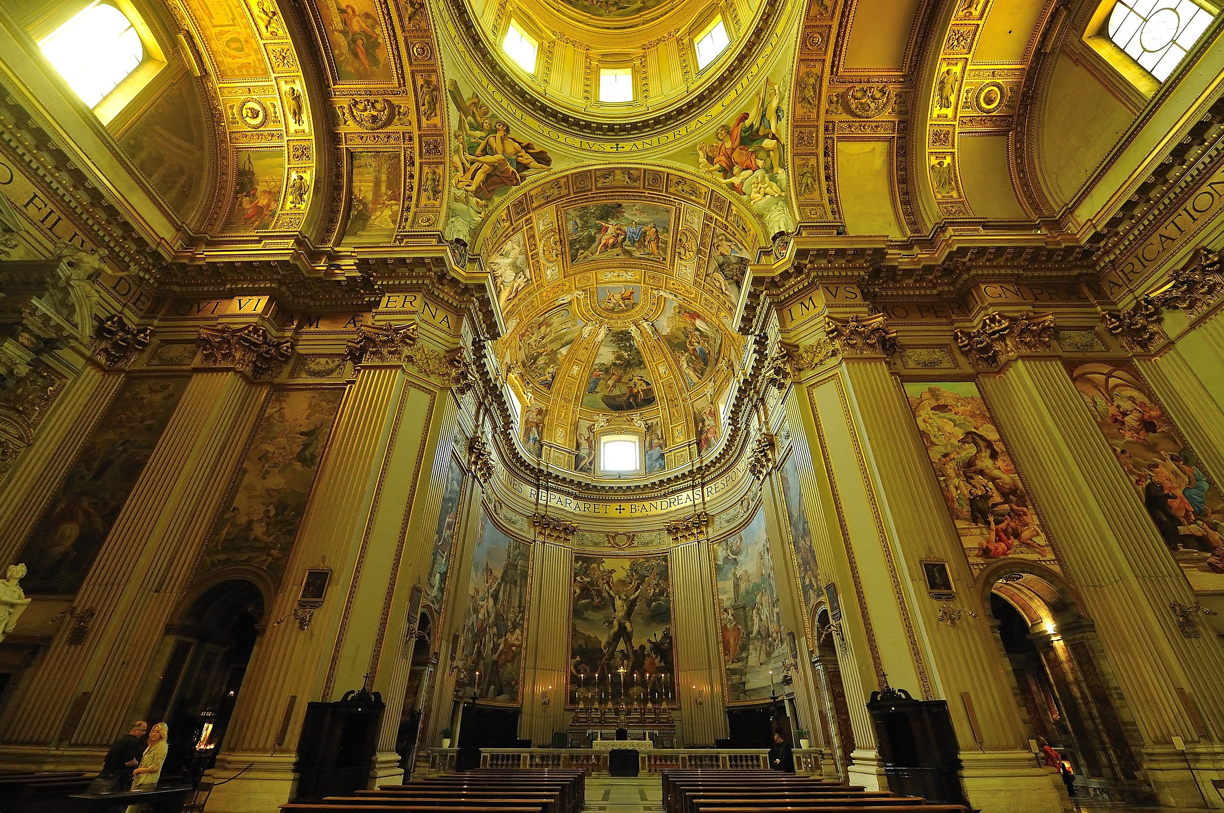 Roma-Interno S.Andrea della Valle