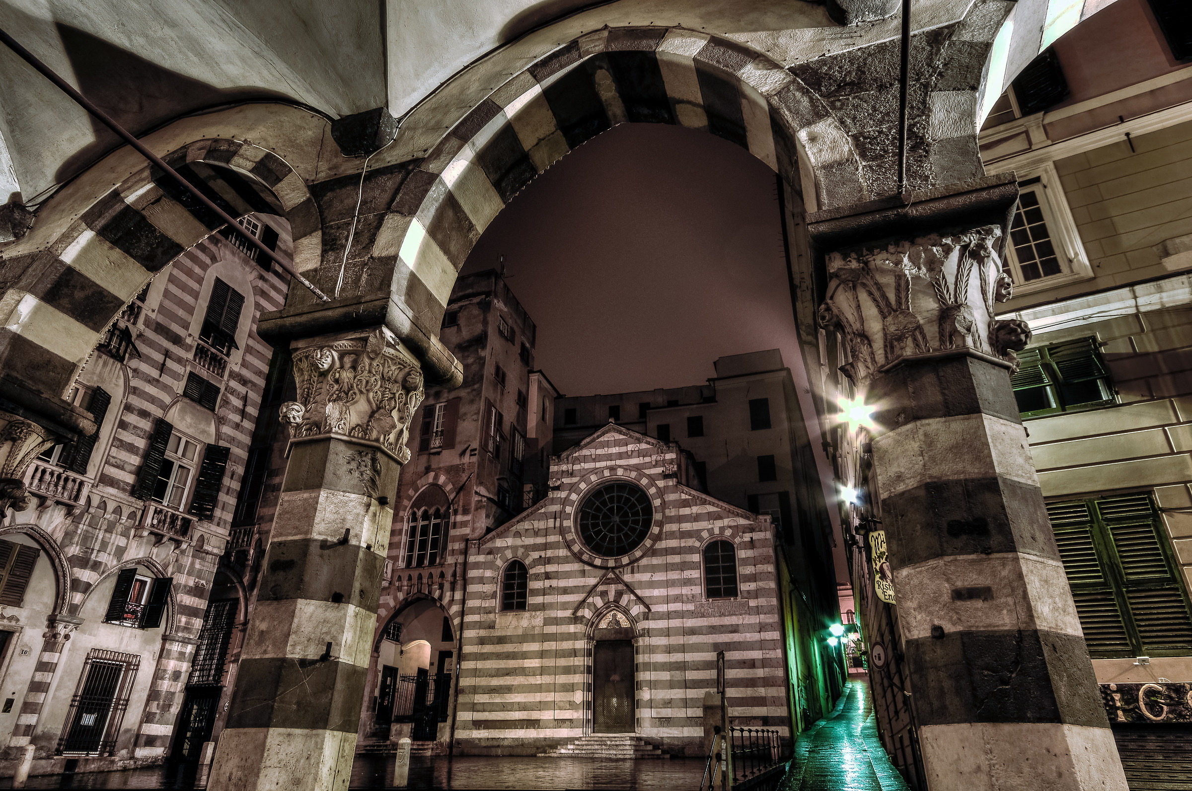 San Matteo (Genoa), the city 'medieval ...