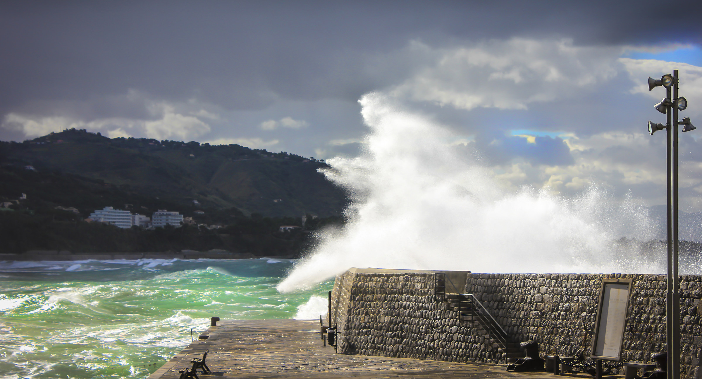 Wave, Cefalu