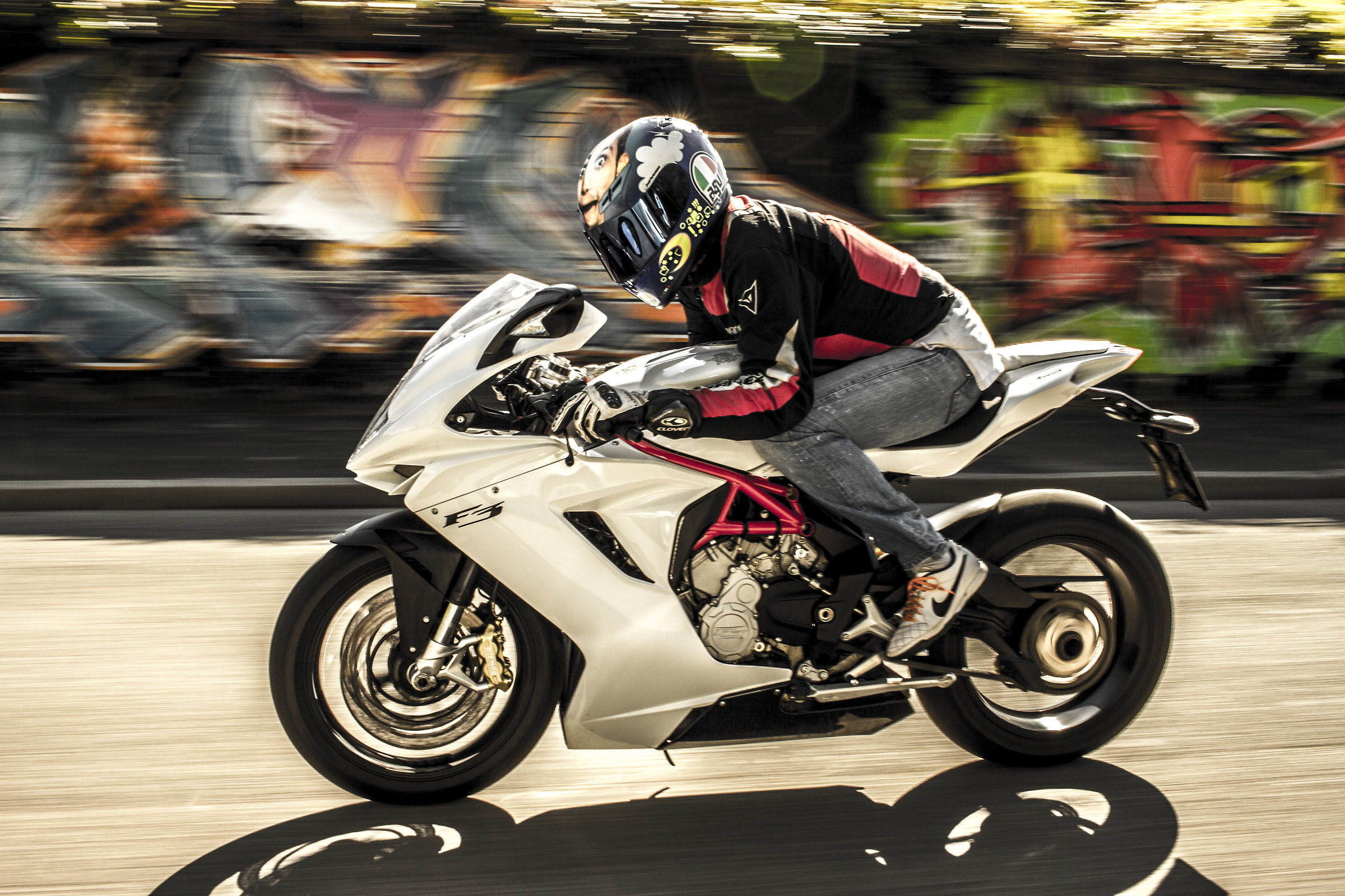 sono in ritardo, ×!