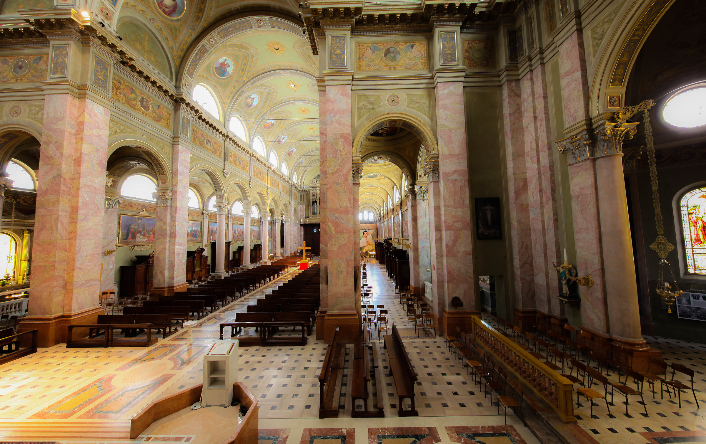 Church San Martino (Magenta-MI)
